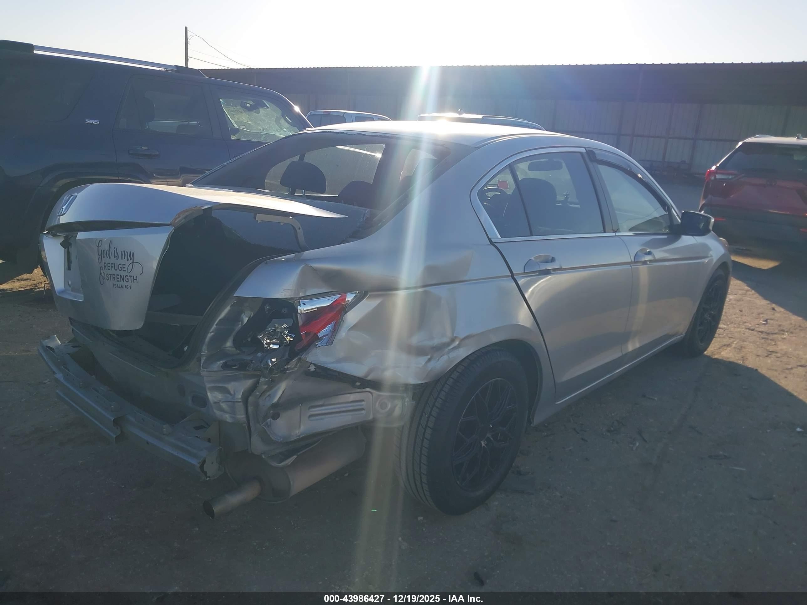 HONDA ACCORD image 4