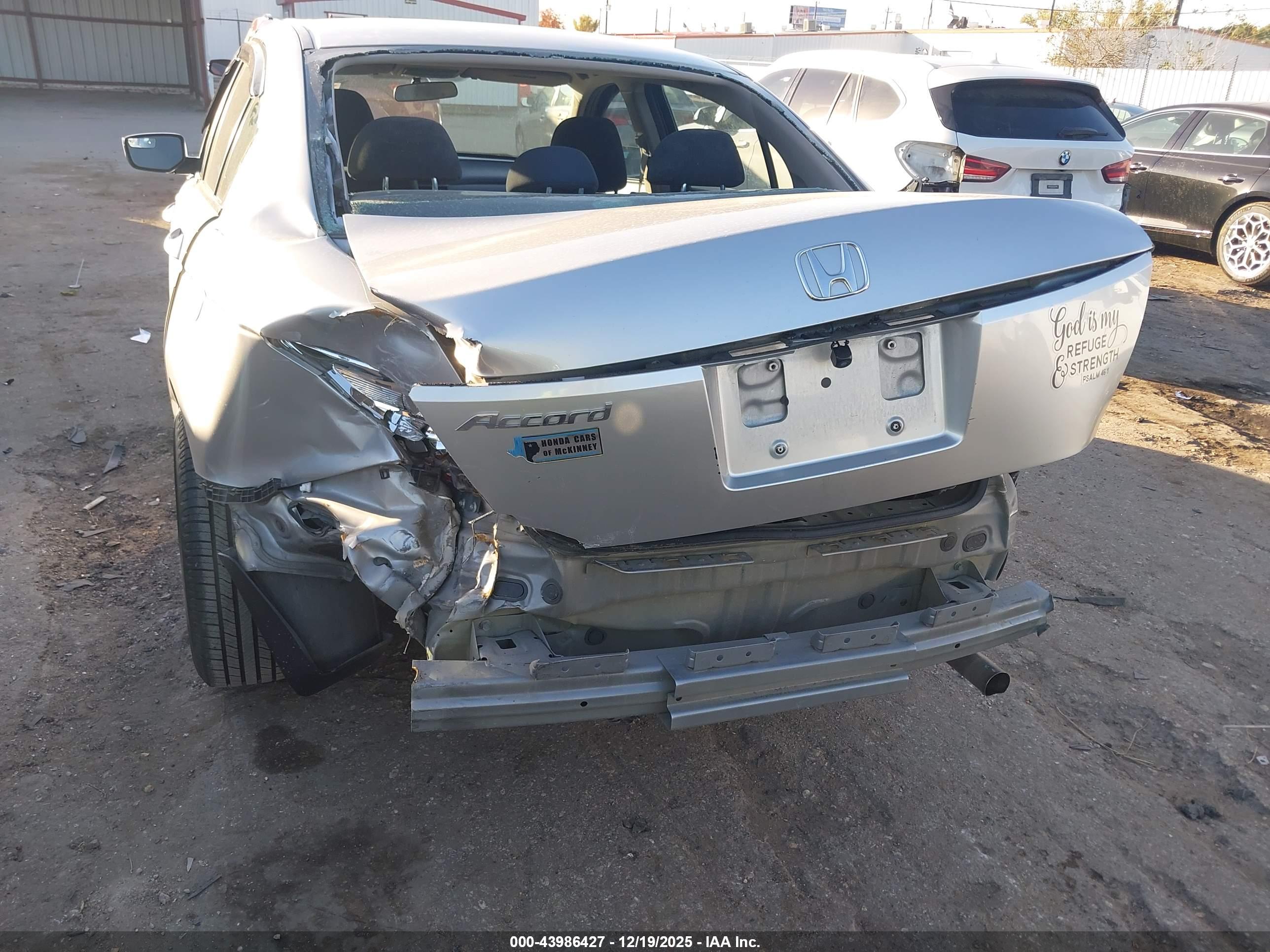 HONDA ACCORD image 6