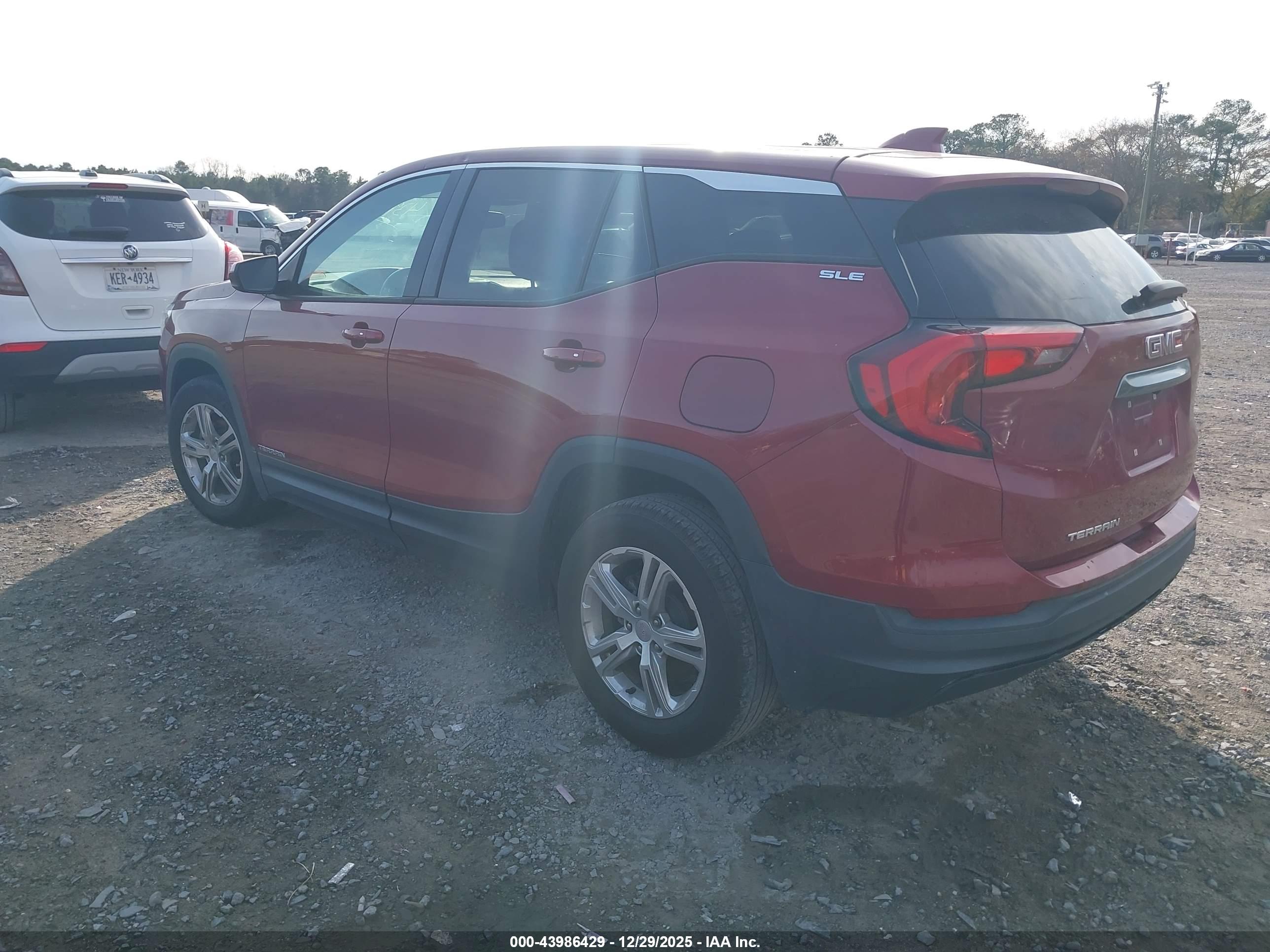 GMC TERRAIN image 3