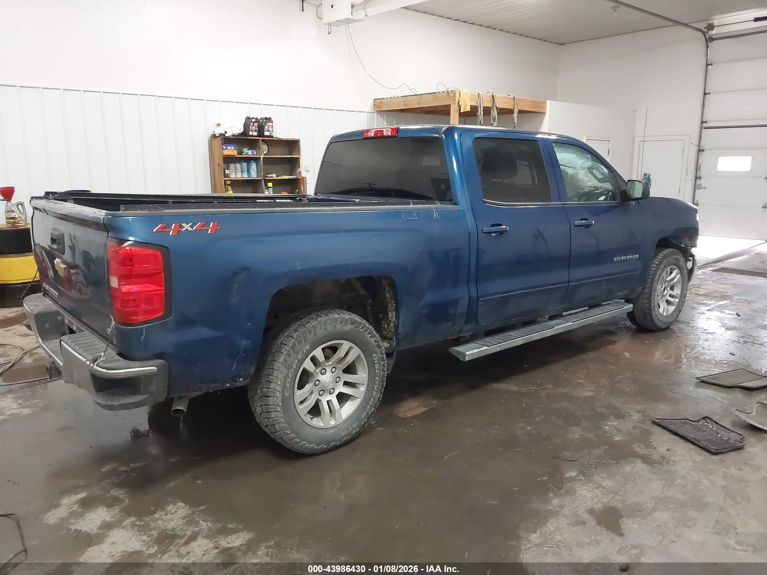 CHEVROLET SILVERADO image 4