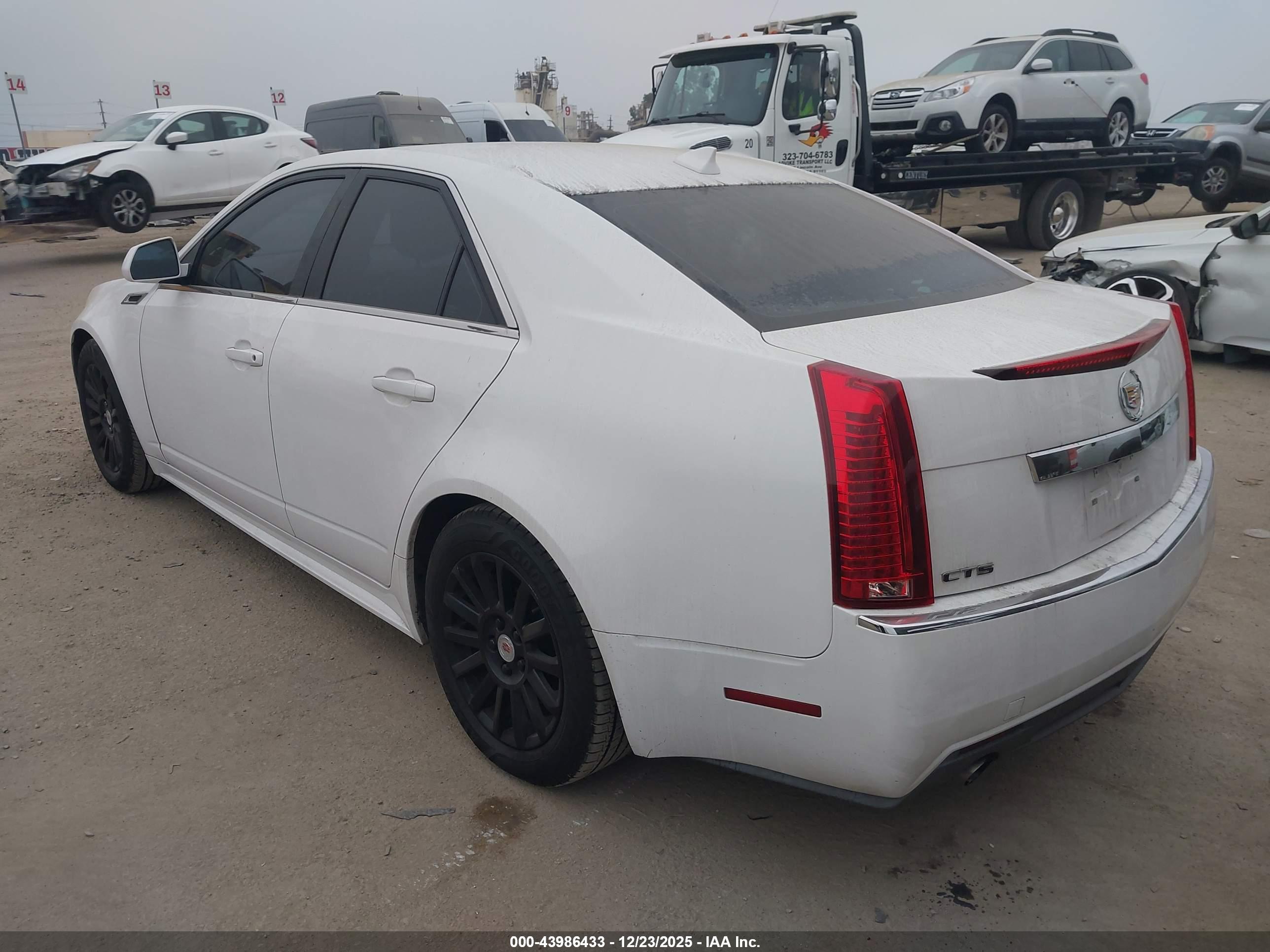 CADILLAC CTS image 3