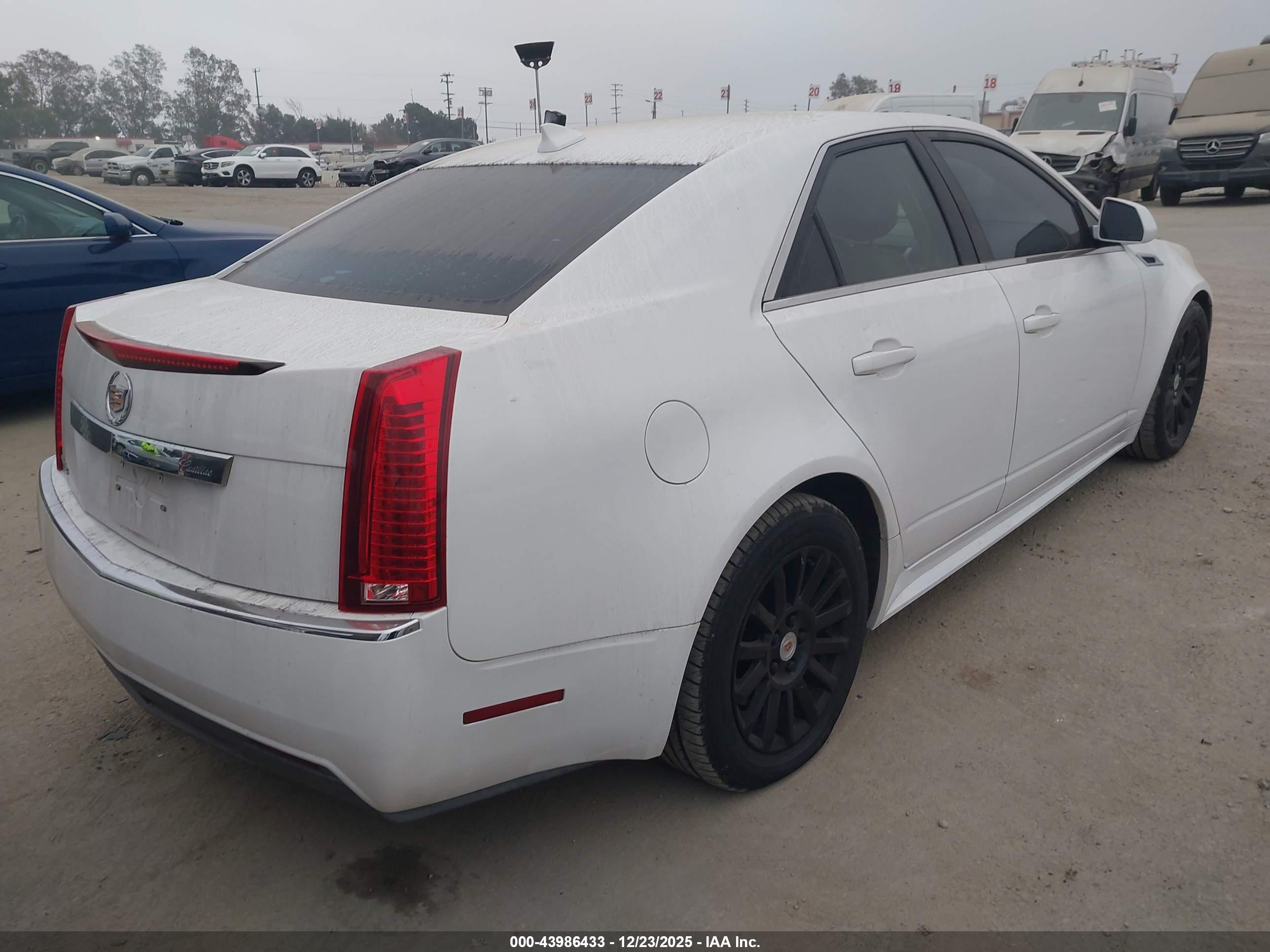 CADILLAC CTS image 4