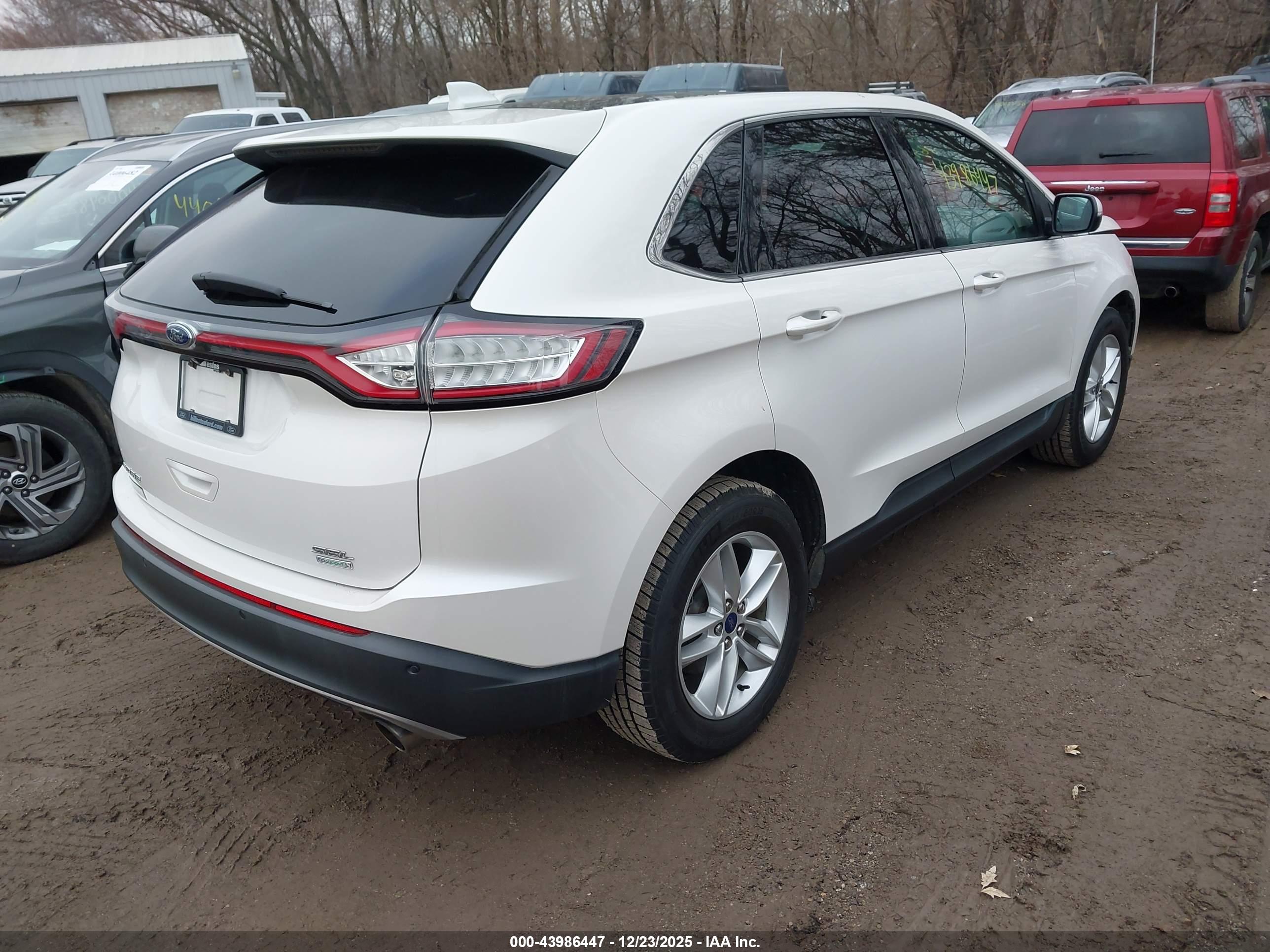 FORD EDGE image 4