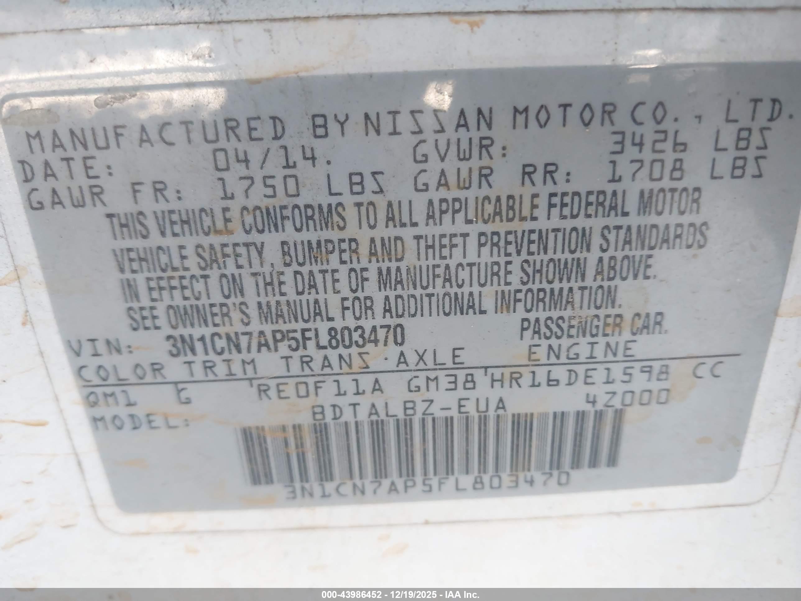 NISSAN VERSA image 9
