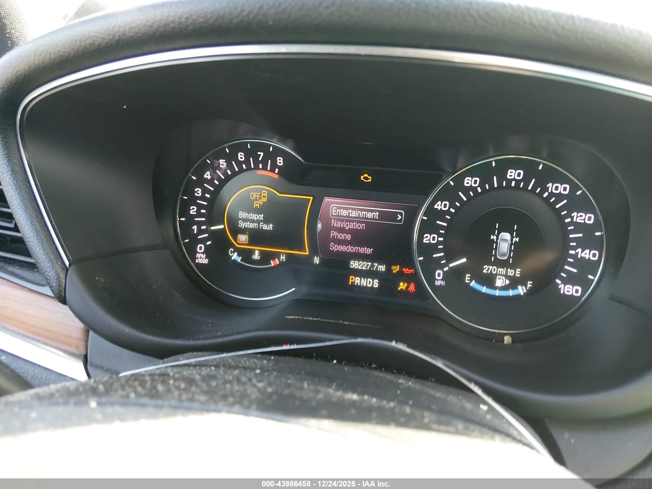 LINCOLN MKC image 7