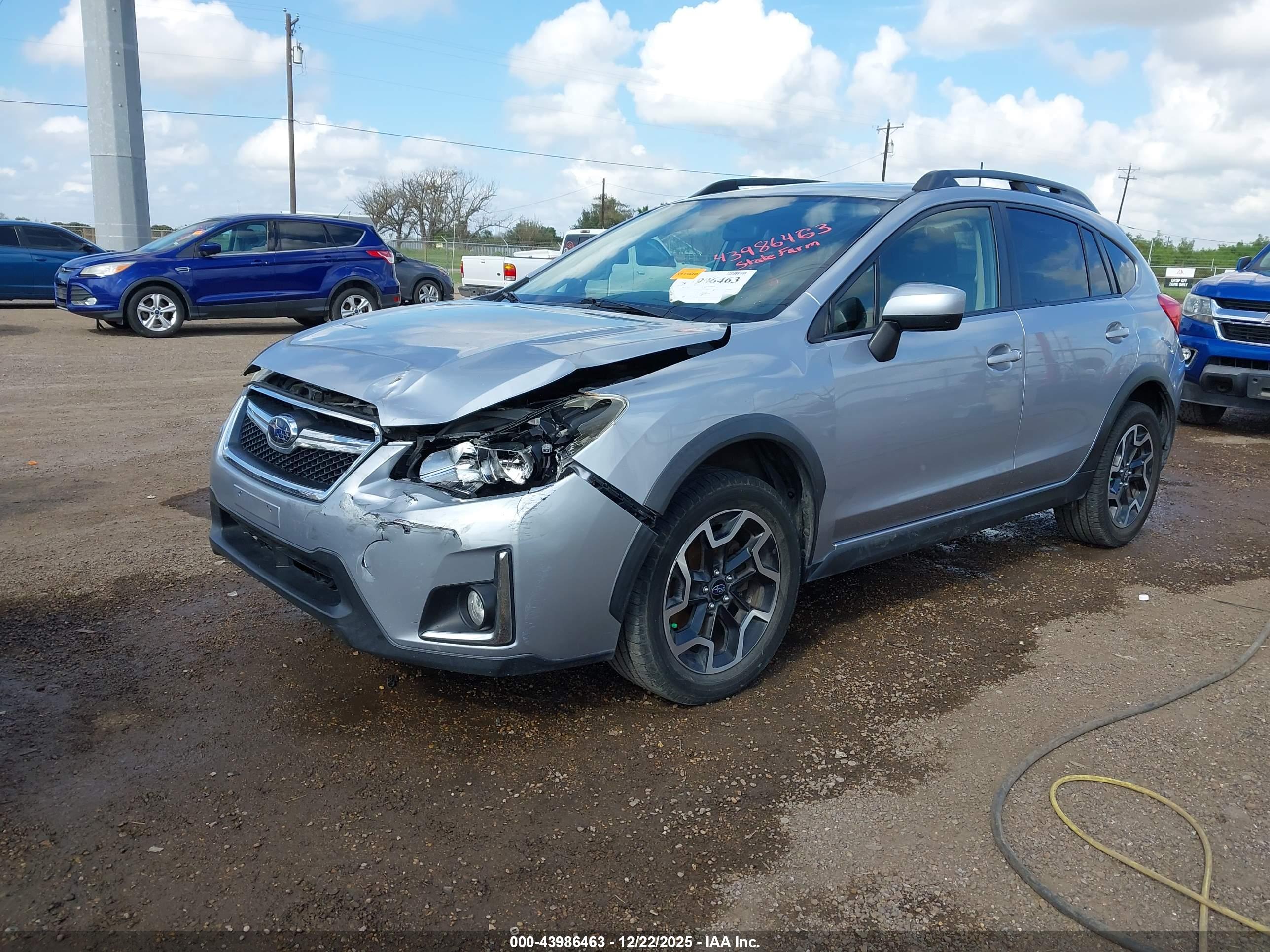 SUBARU CROSSTREK image 2