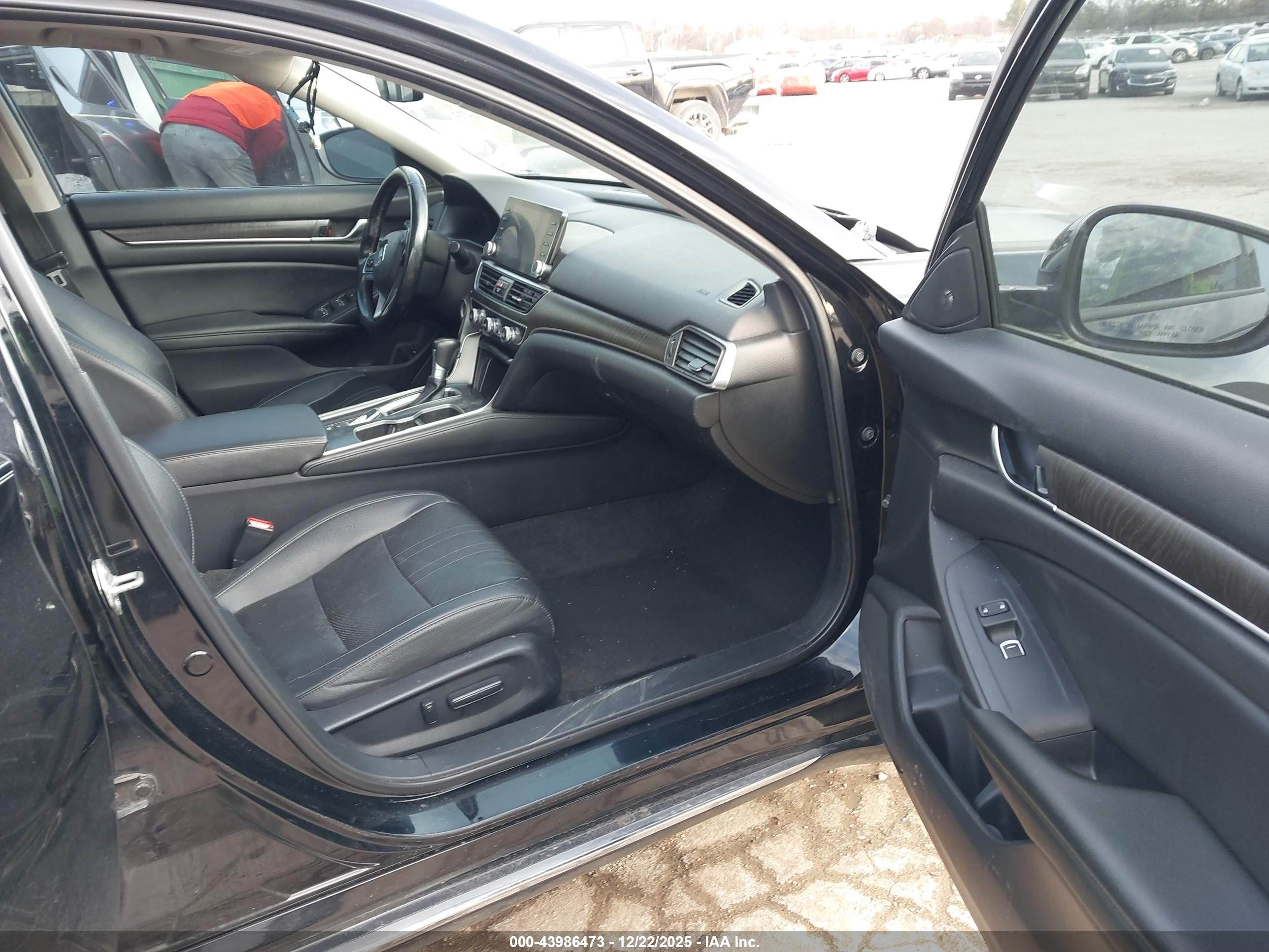 HONDA ACCORD image 5