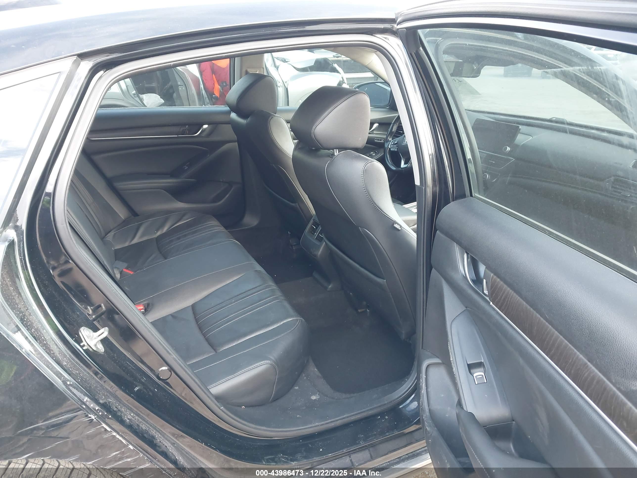 HONDA ACCORD image 8