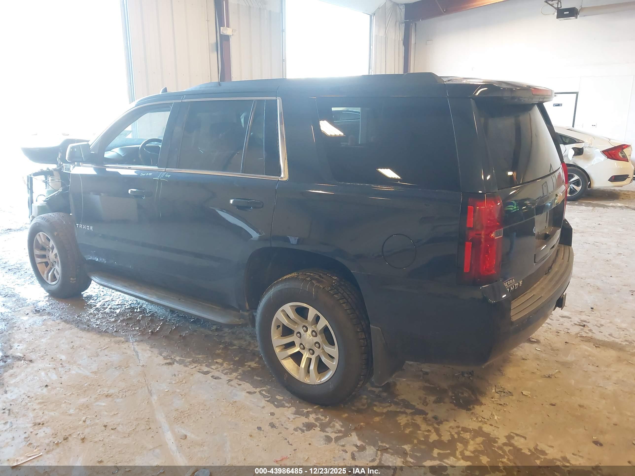 CHEVROLET TAHOE image 3
