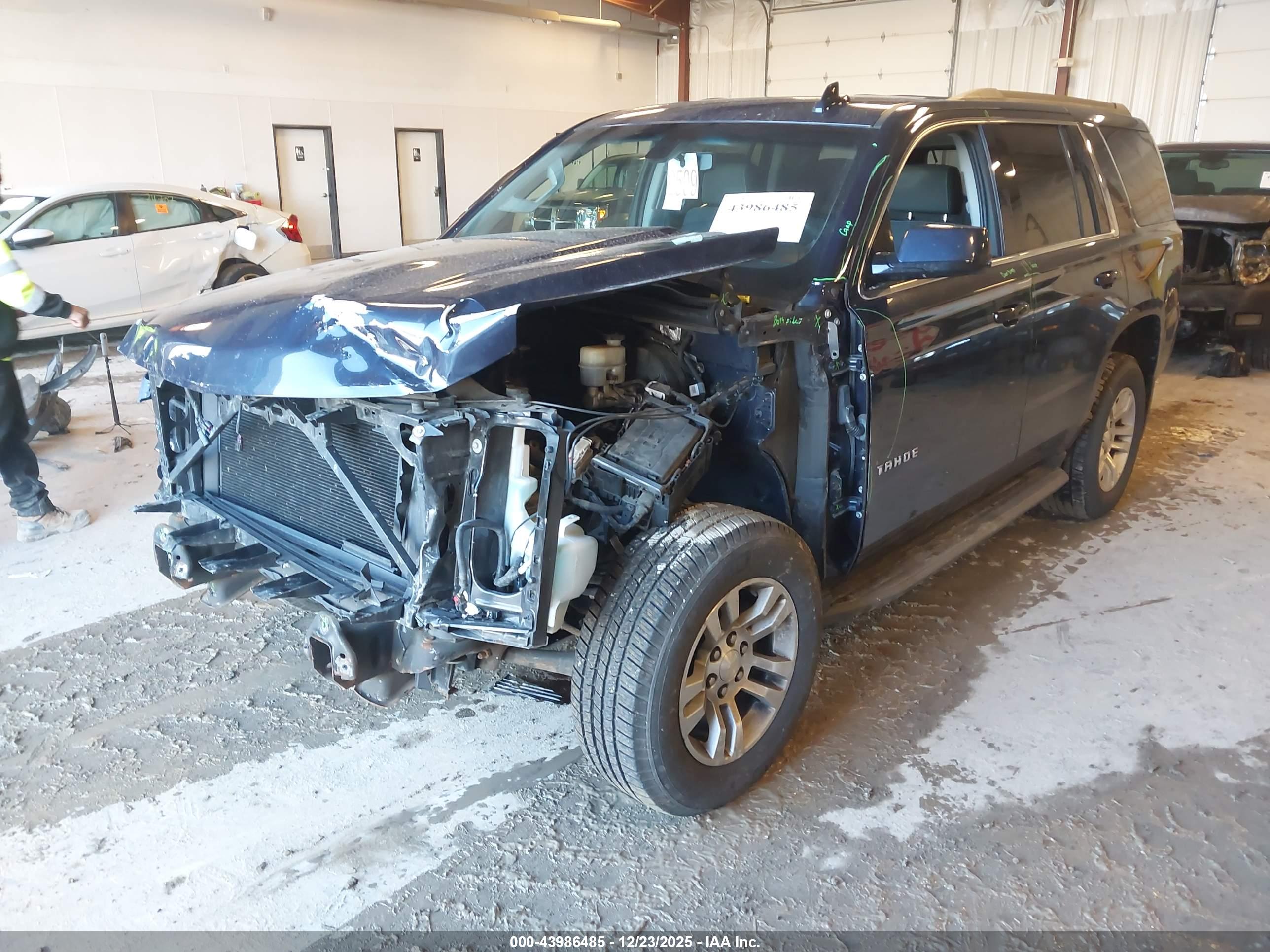 CHEVROLET TAHOE image 6