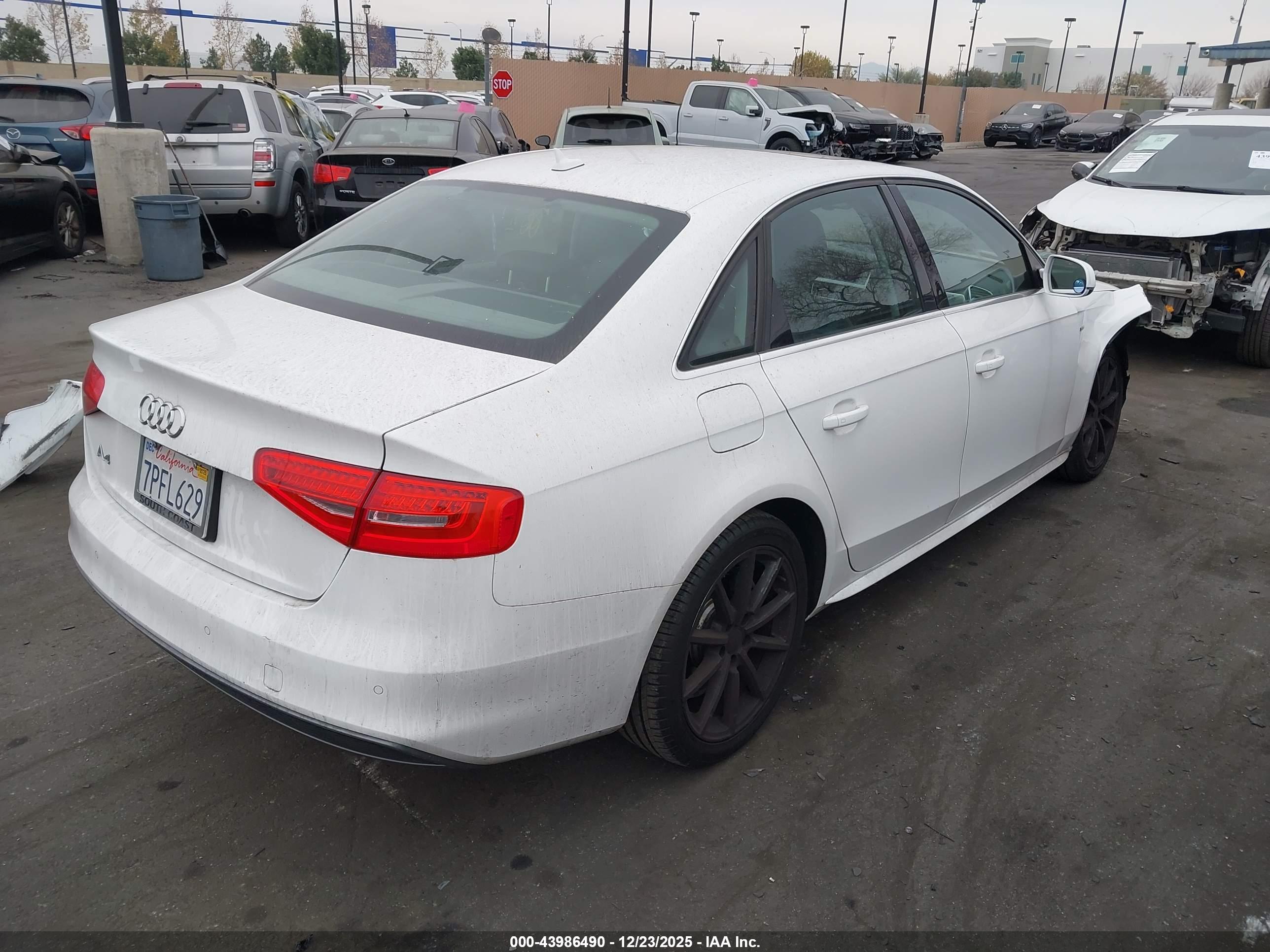 AUDI A4 image 4