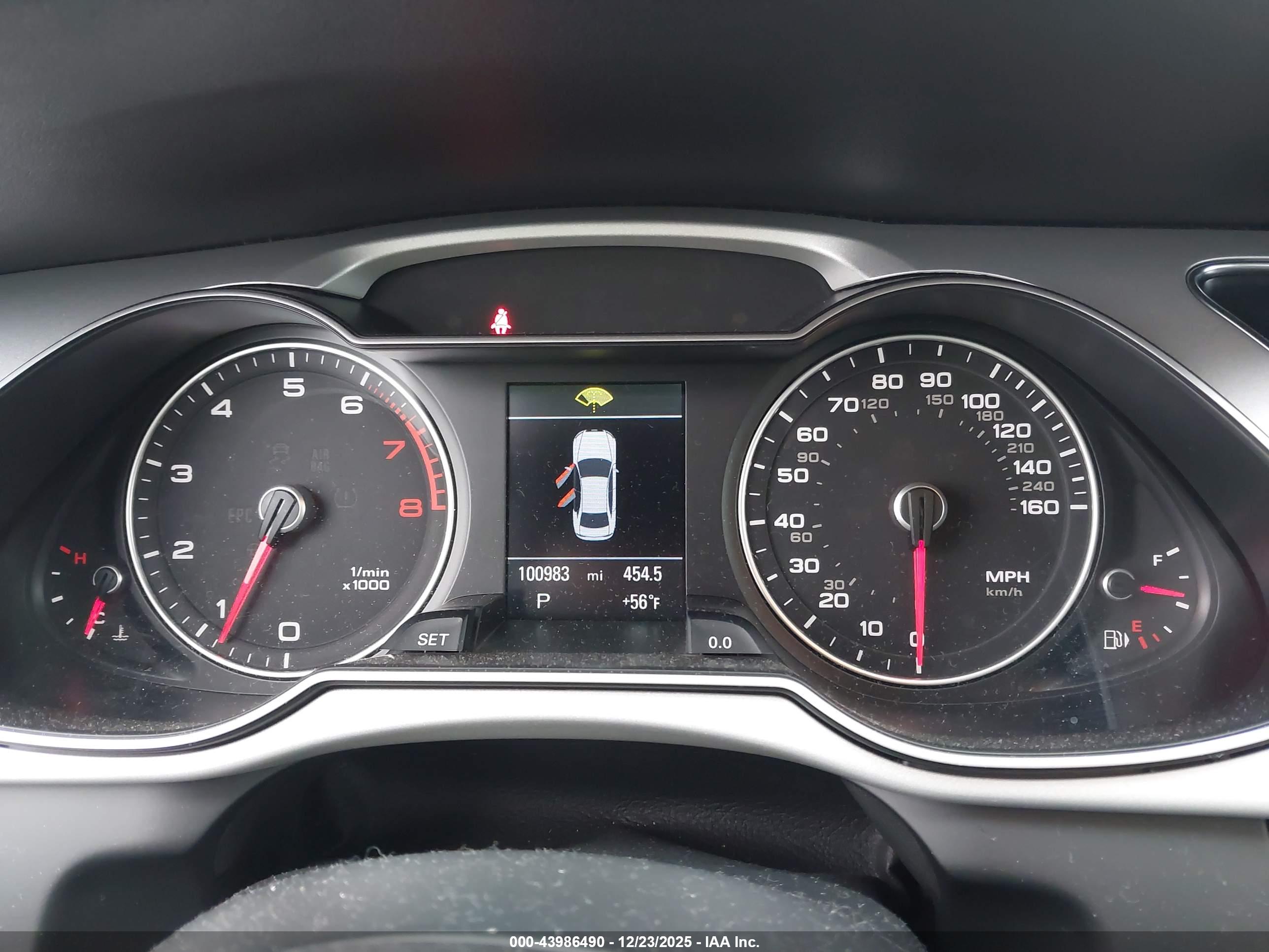 AUDI A4 image 7