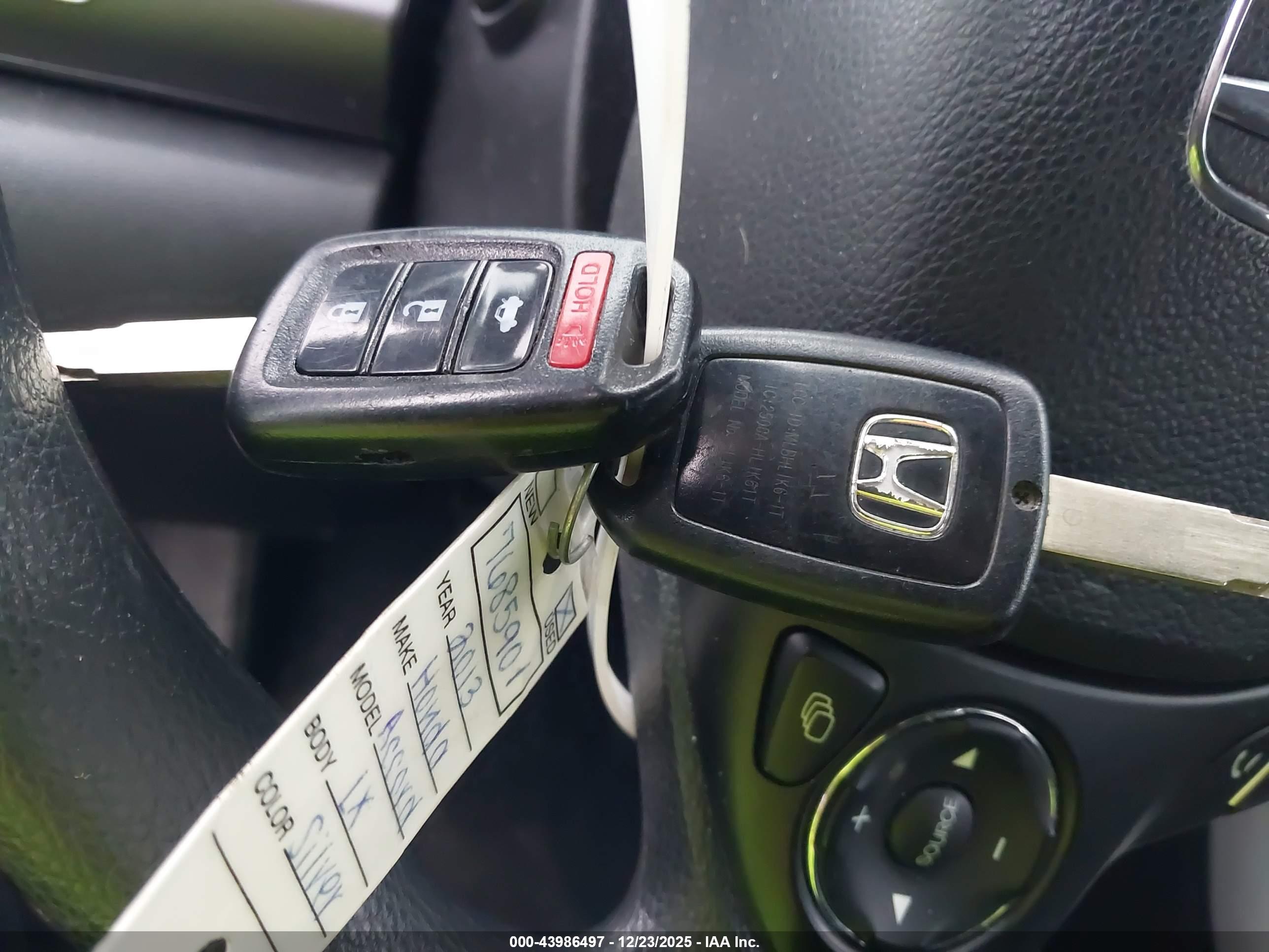 HONDA ACCORD image 11