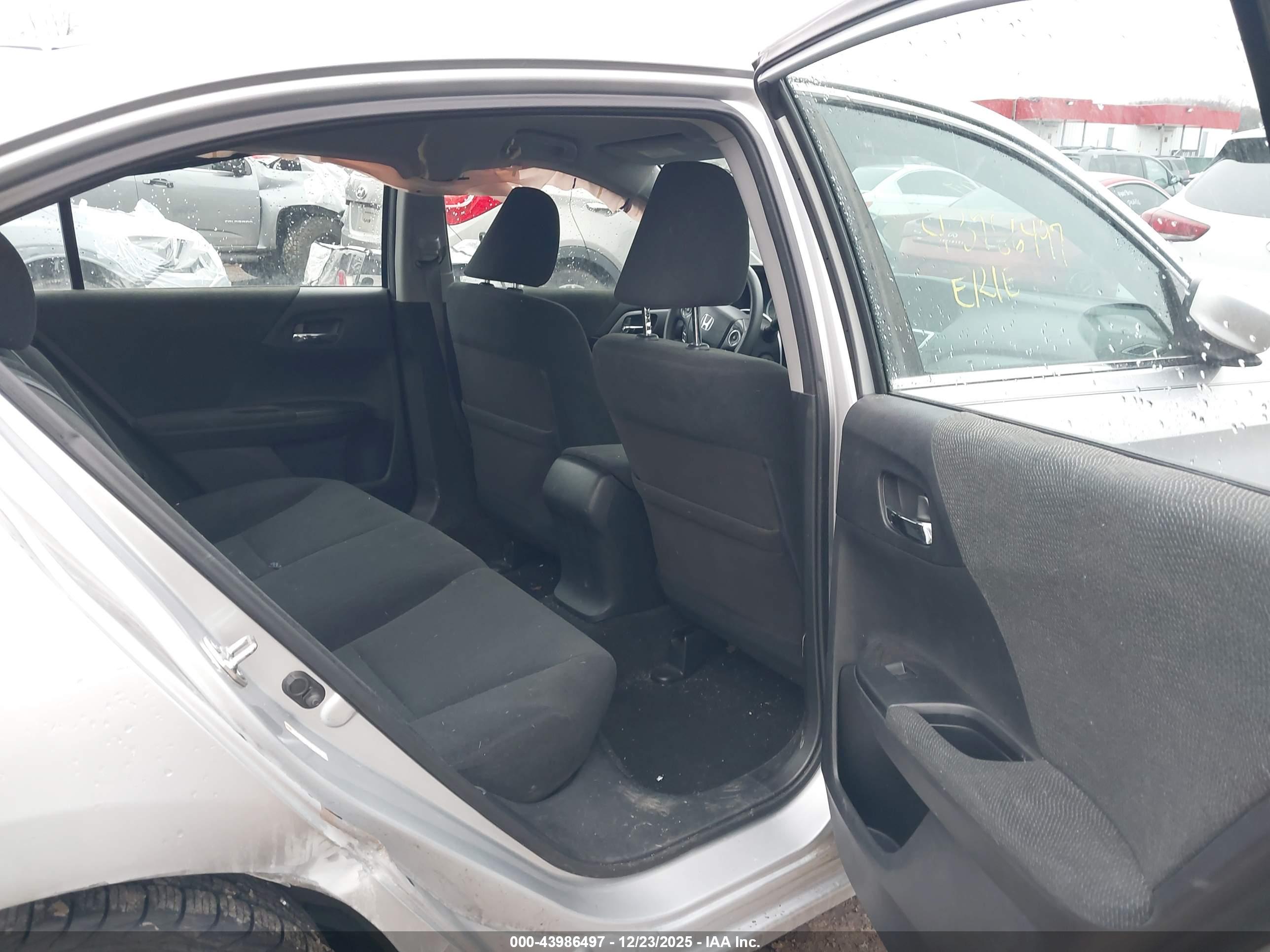 HONDA ACCORD image 8