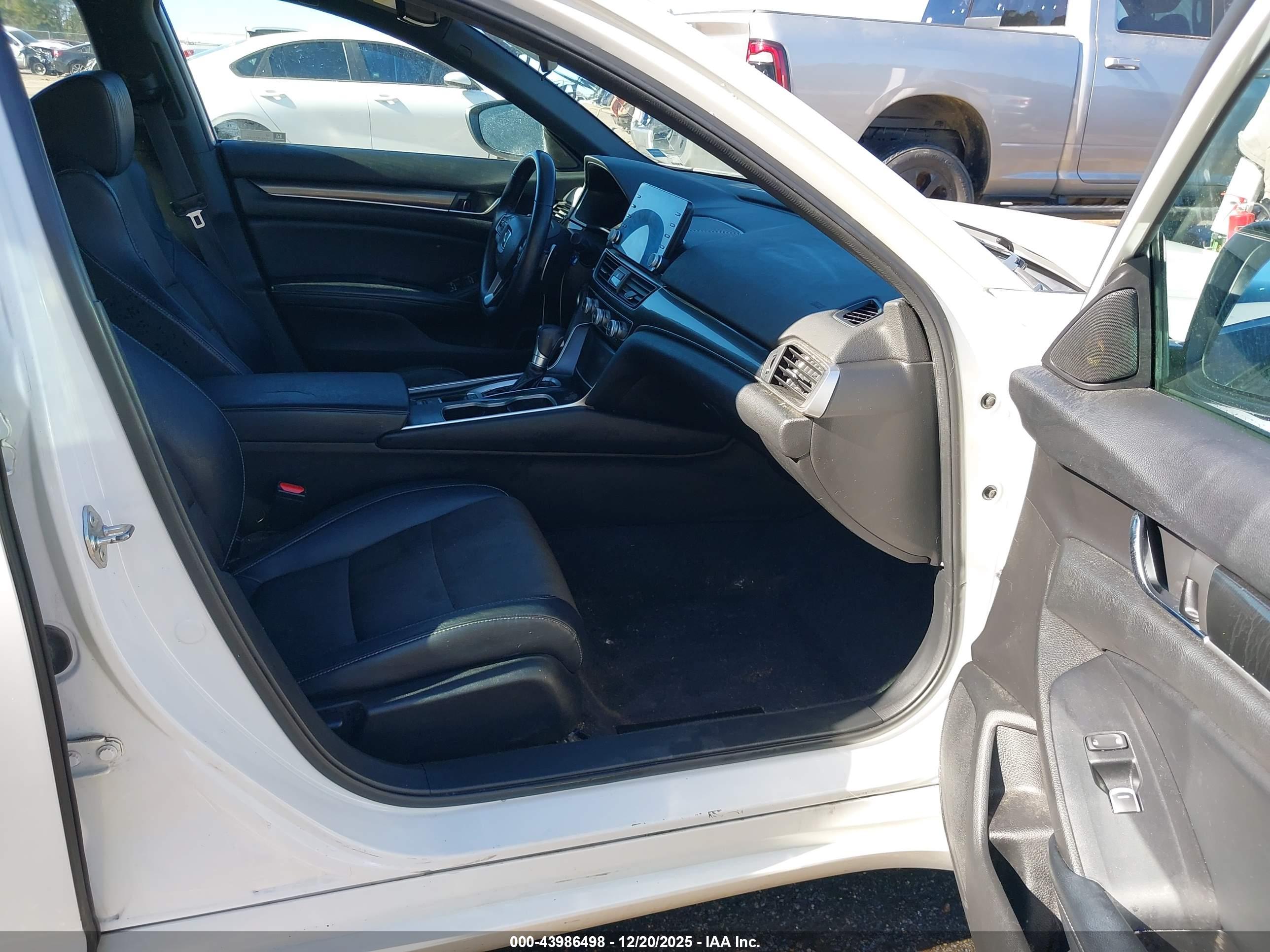 HONDA ACCORD image 5