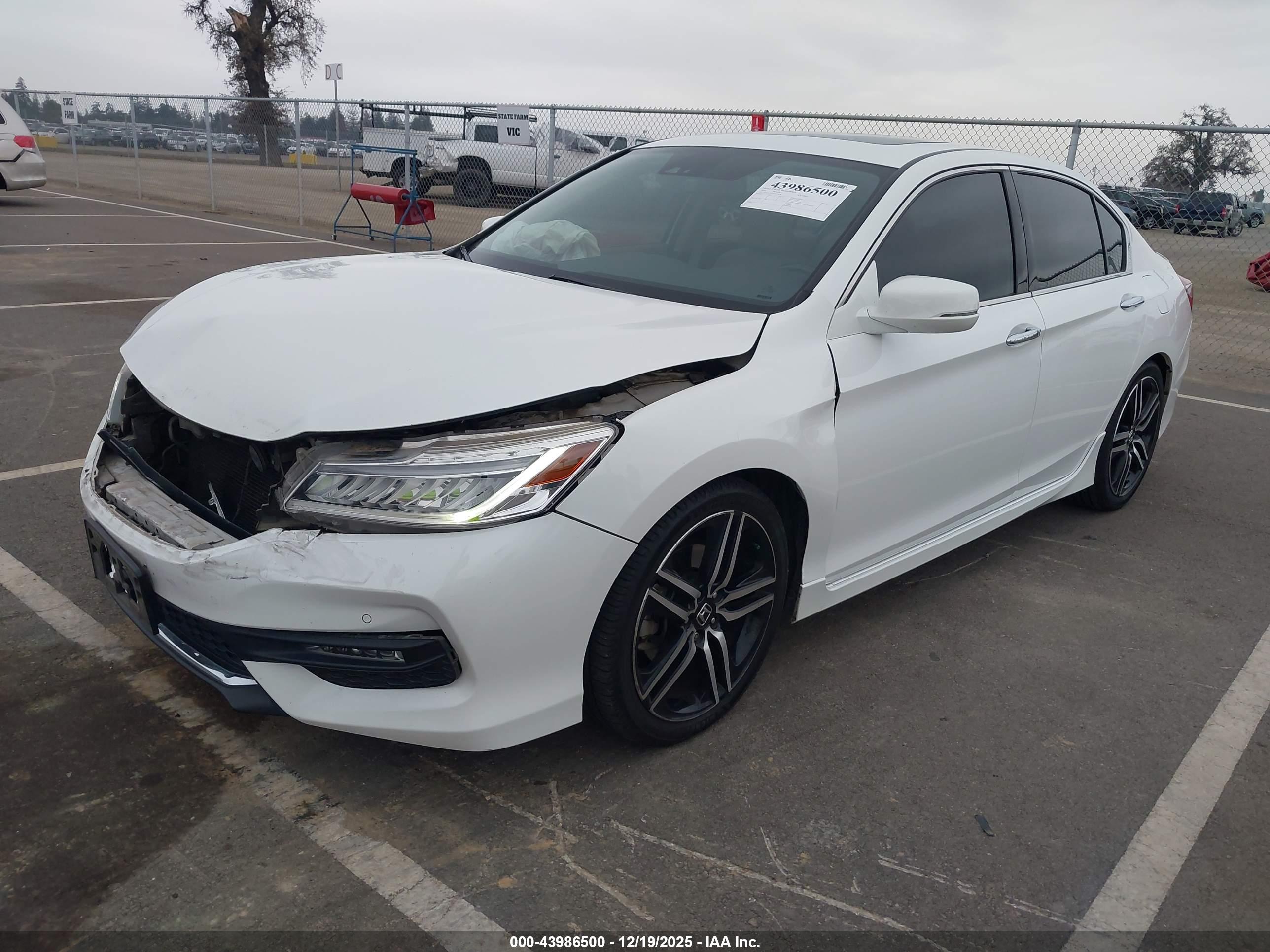 HONDA ACCORD image 2