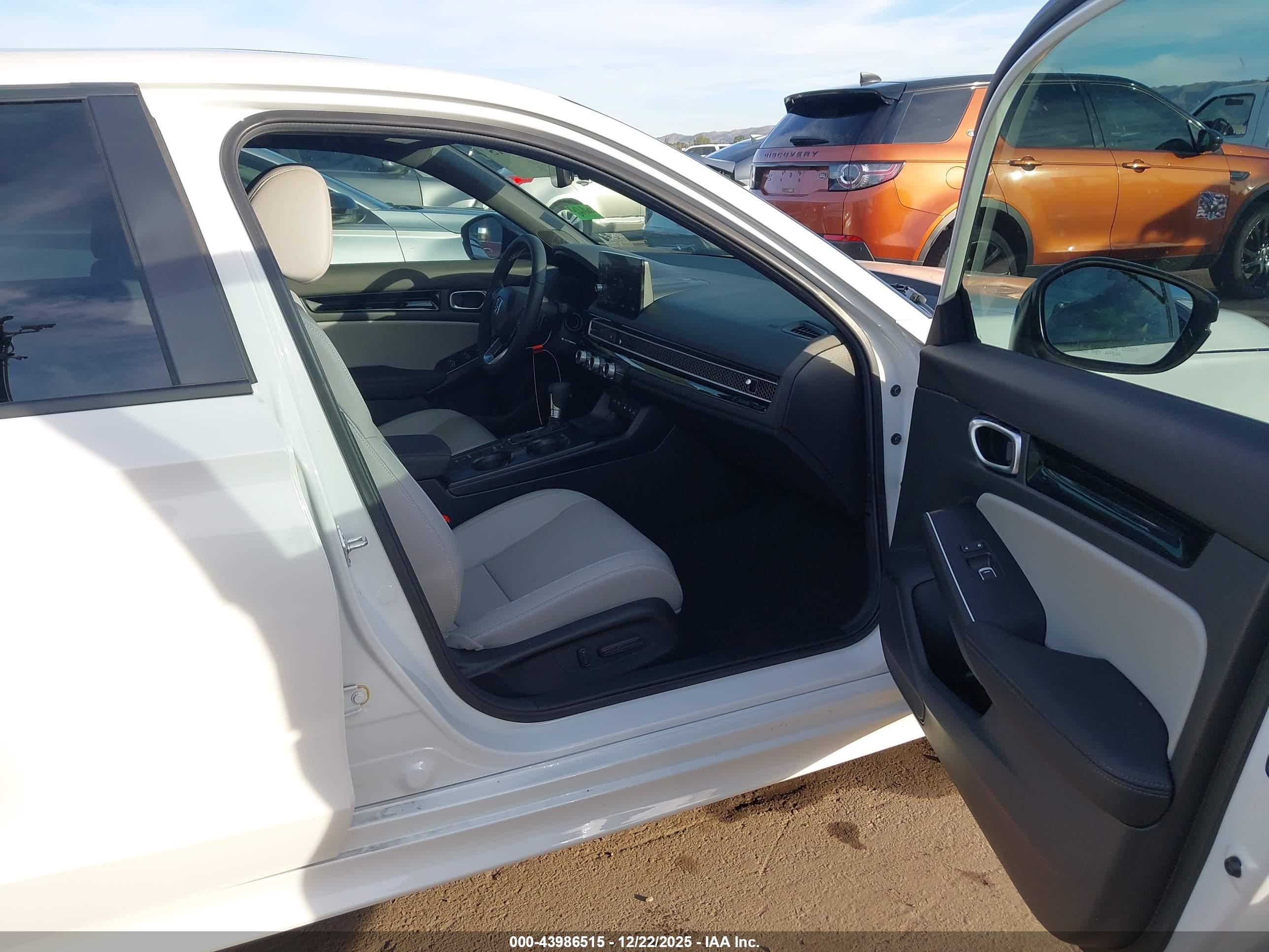 HONDA CIVIC image 5