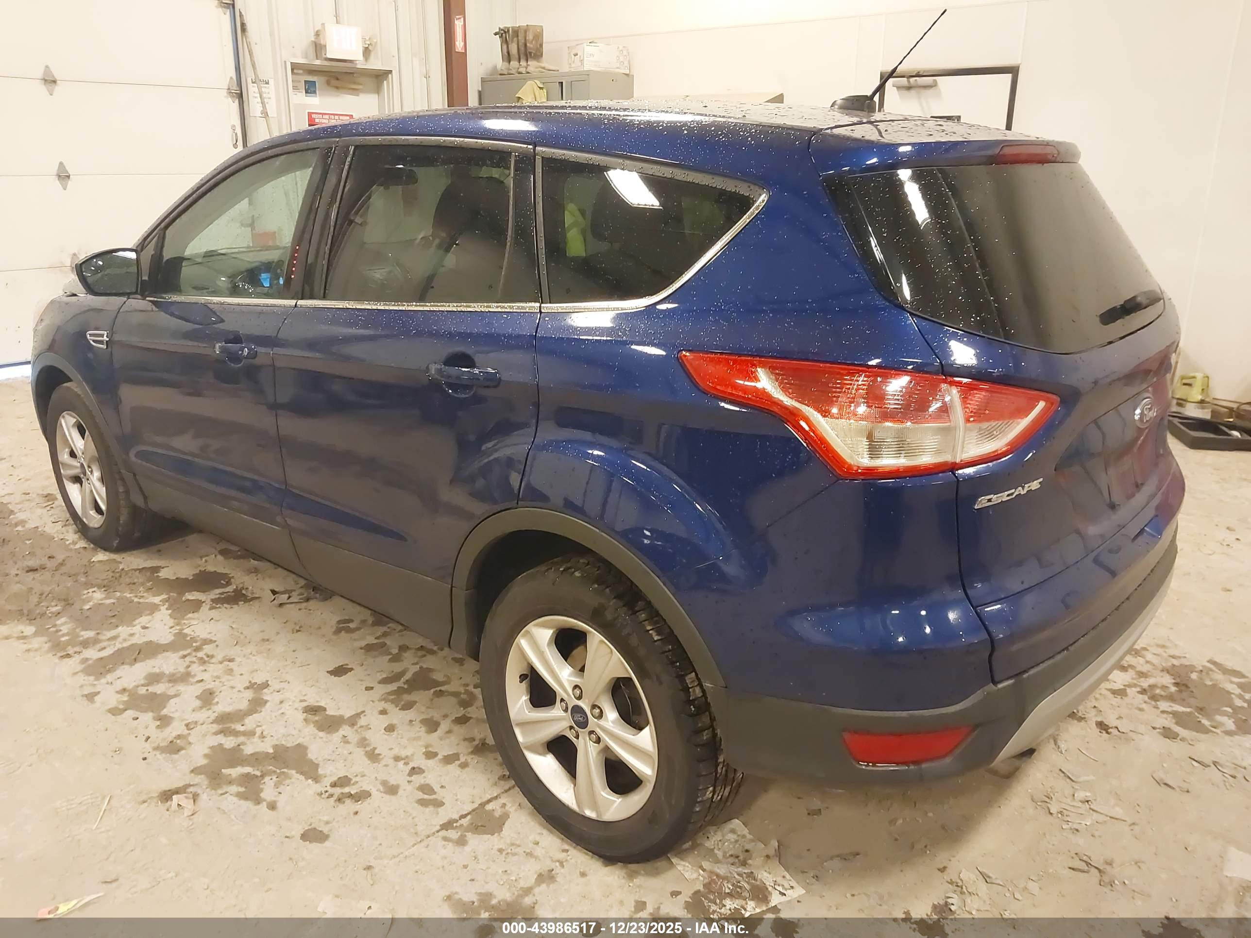 FORD ESCAPE image 3