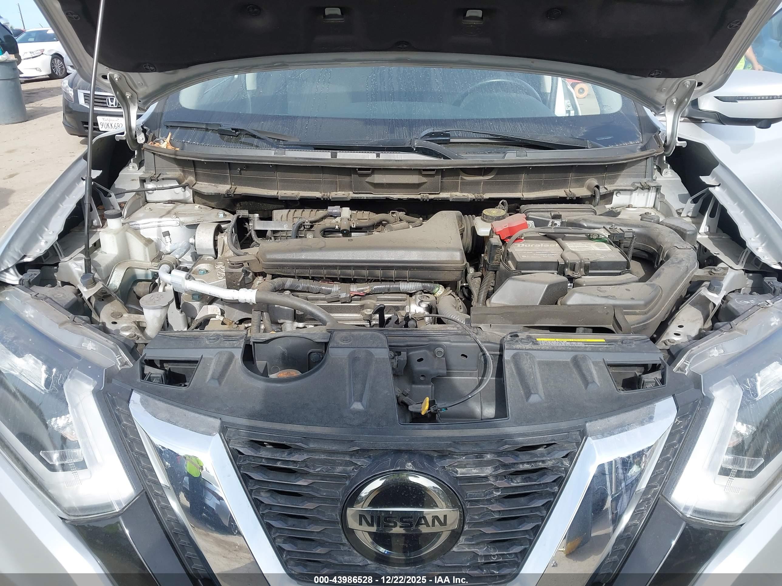NISSAN ROGUE image 10