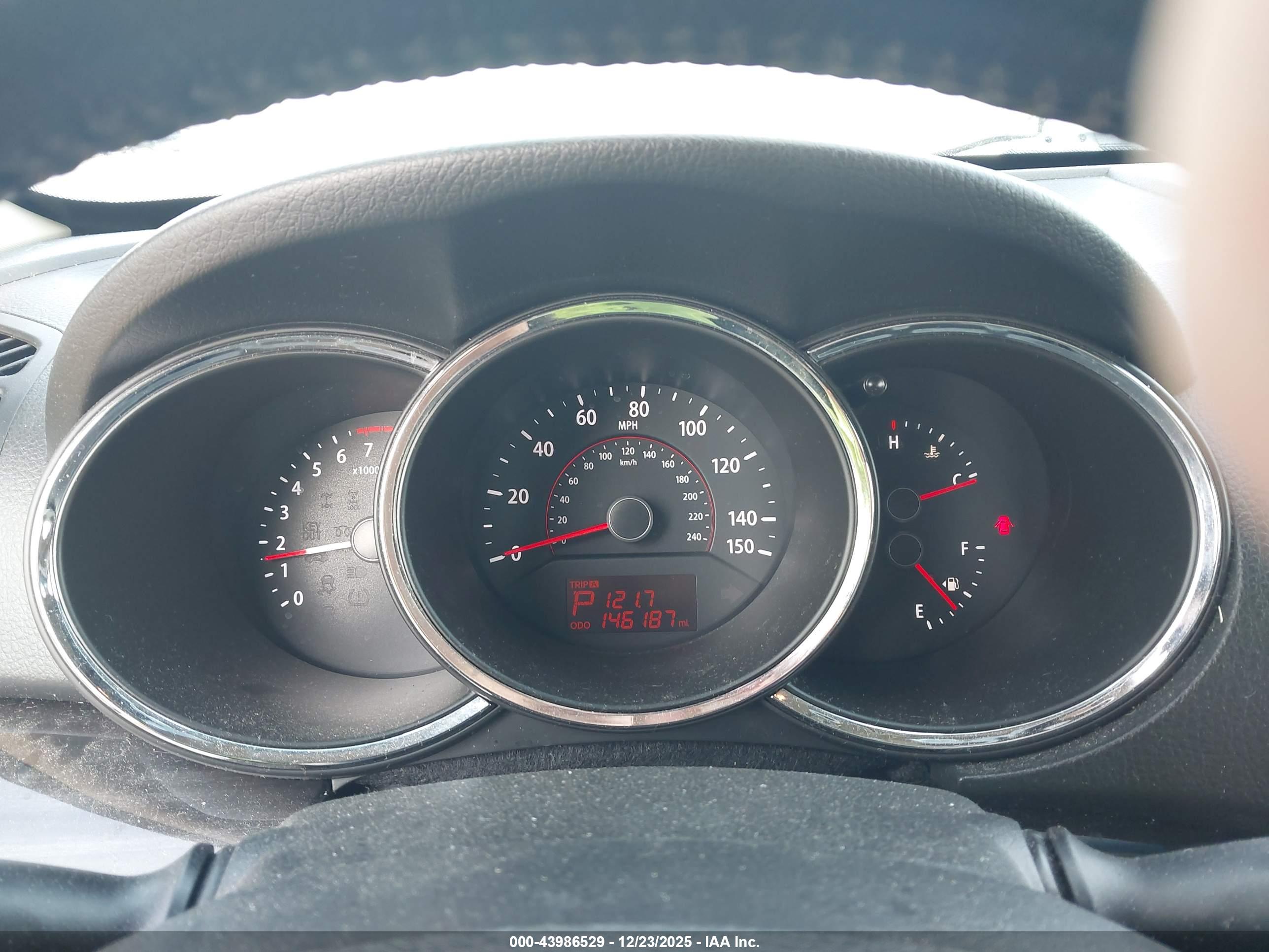 KIA SORENTO image 7