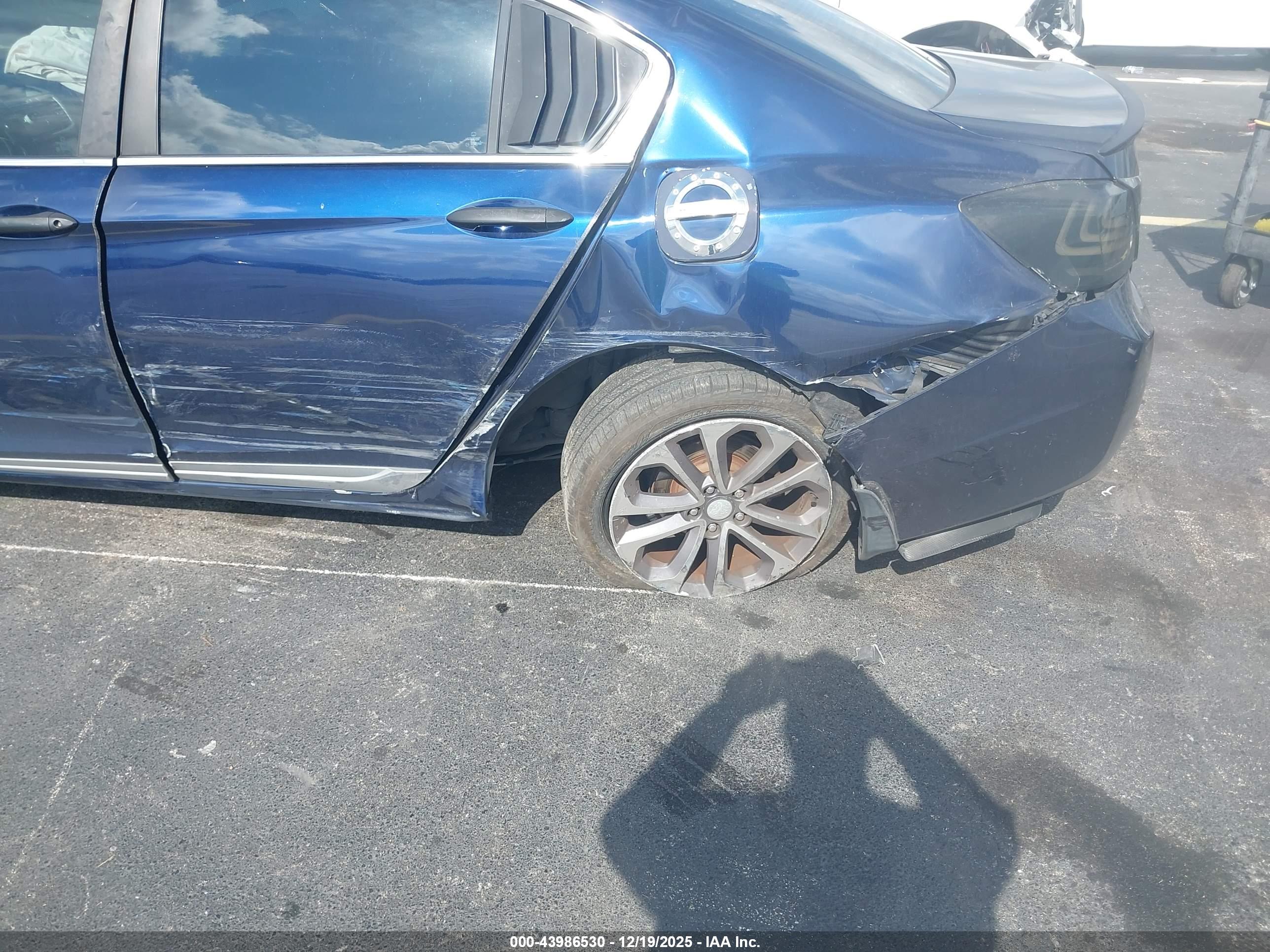 HONDA ACCORD image 6