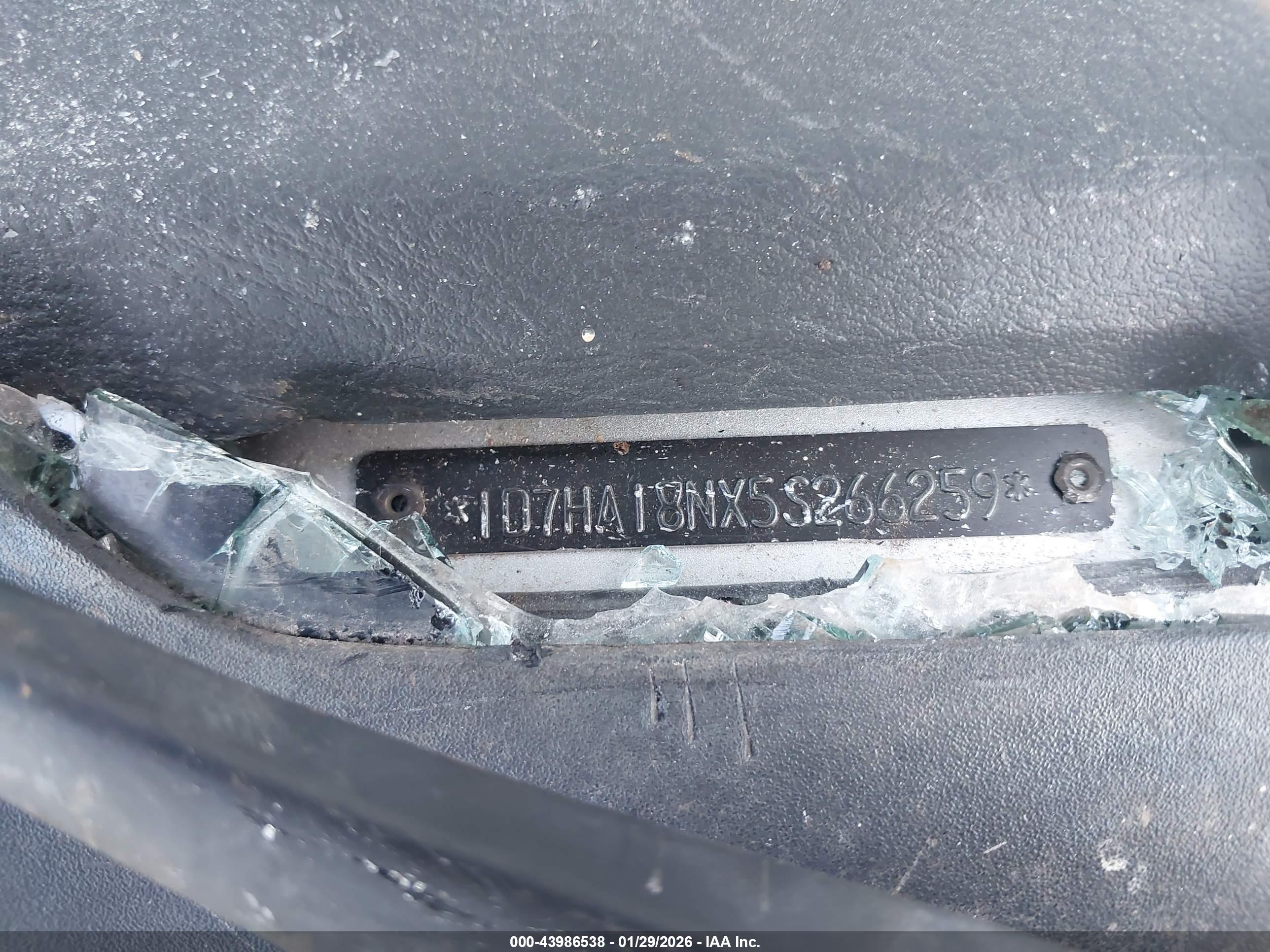 DODGE RAM image 9