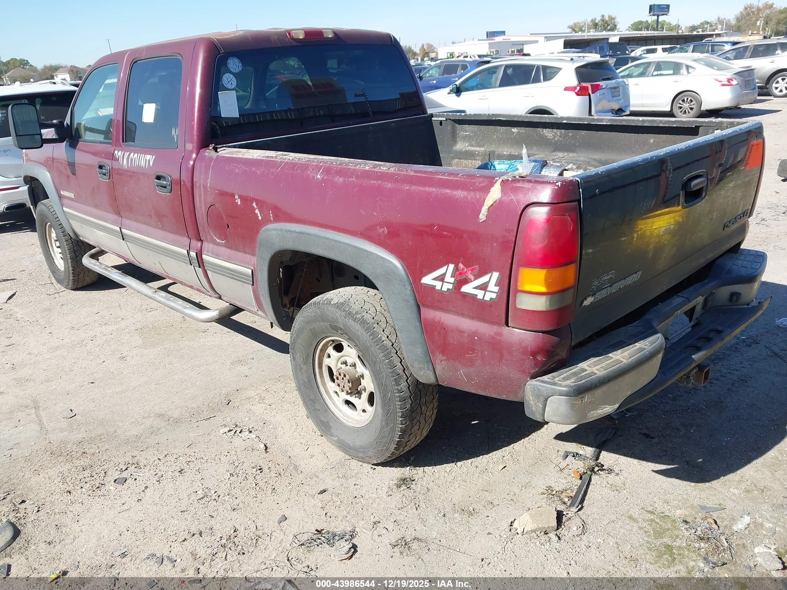 CHEVROLET SILVERADO image 3