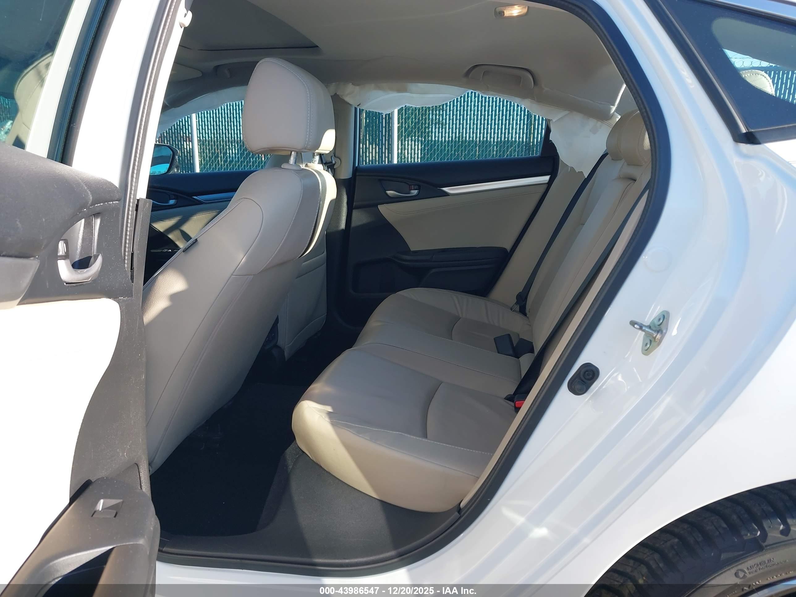HONDA CIVIC image 8