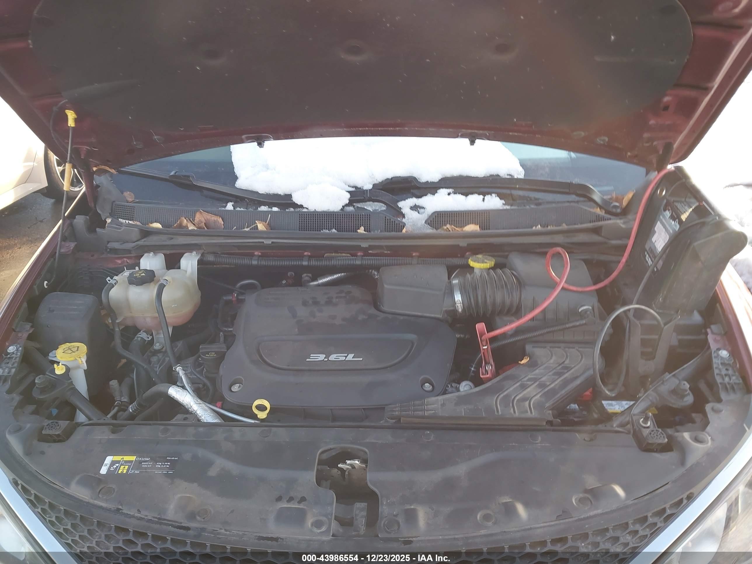 CHRYSLER PACIFICA image 10