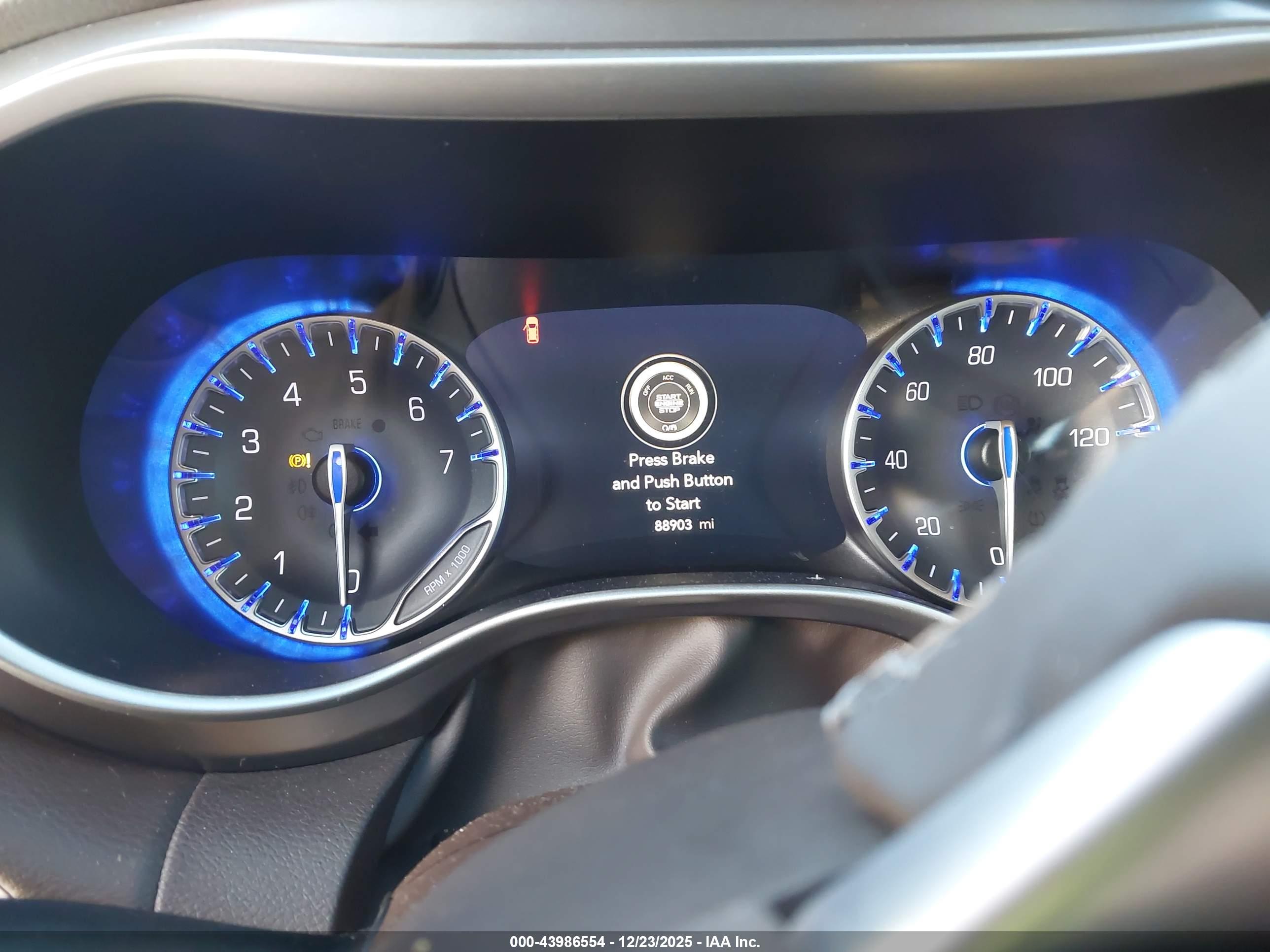 CHRYSLER PACIFICA image 7