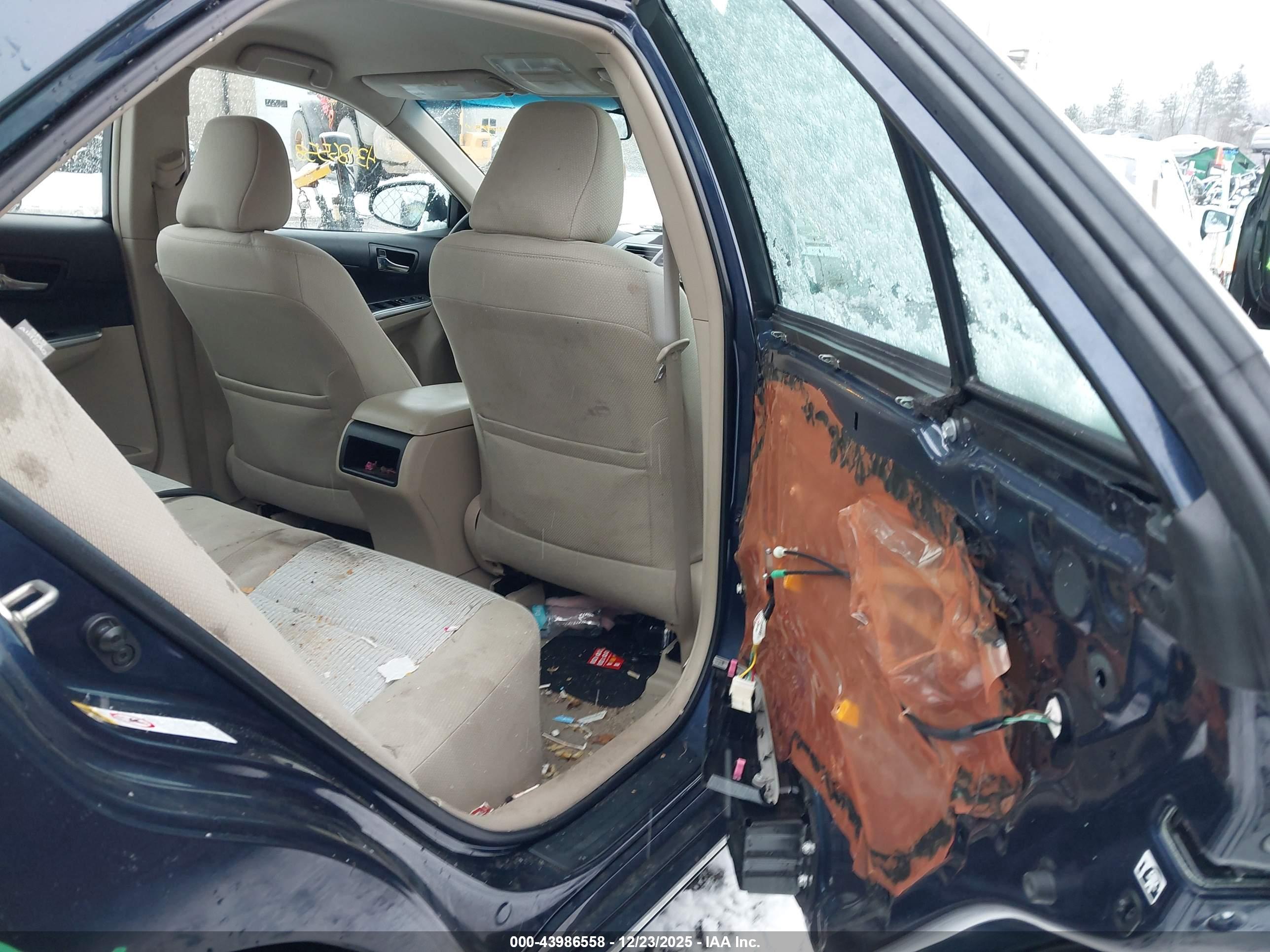 TOYOTA CAMRY image 8