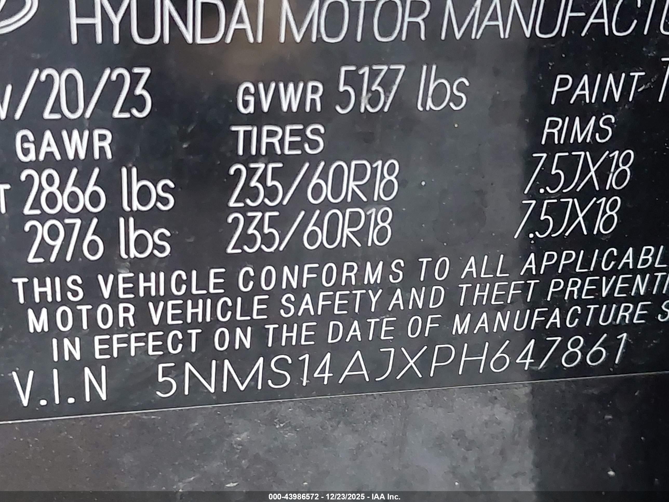 HYUNDAI SANTA image 9