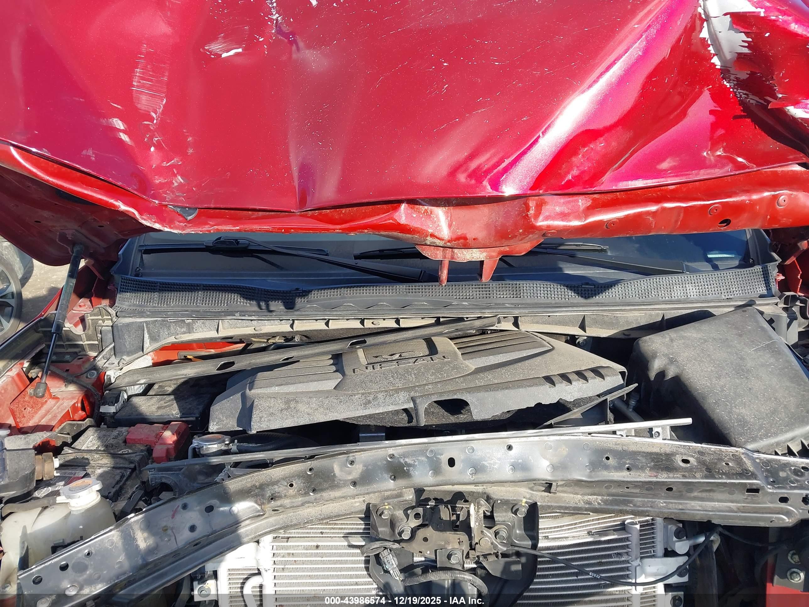 NISSAN TITAN image 10