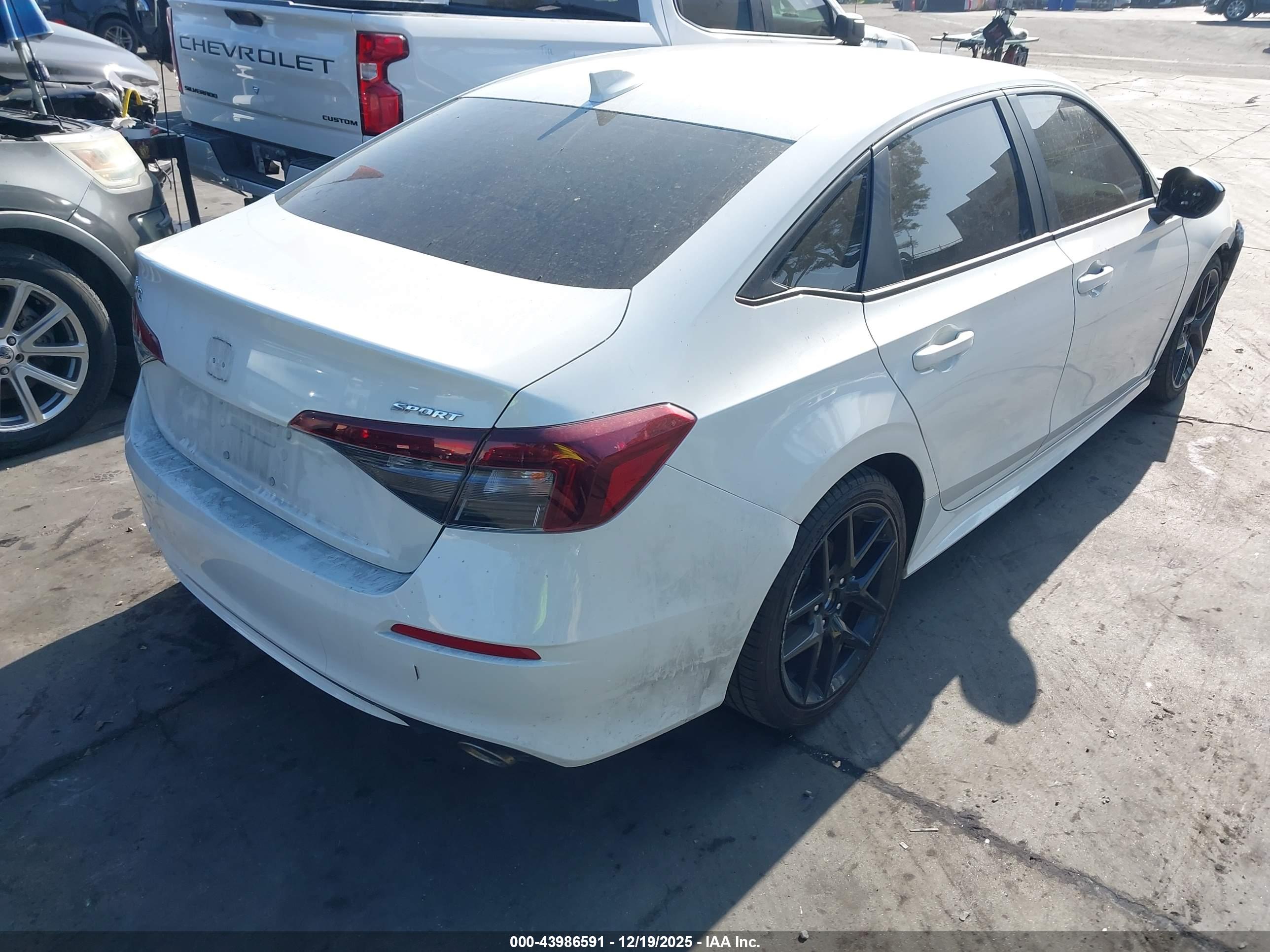 HONDA CIVIC image 4