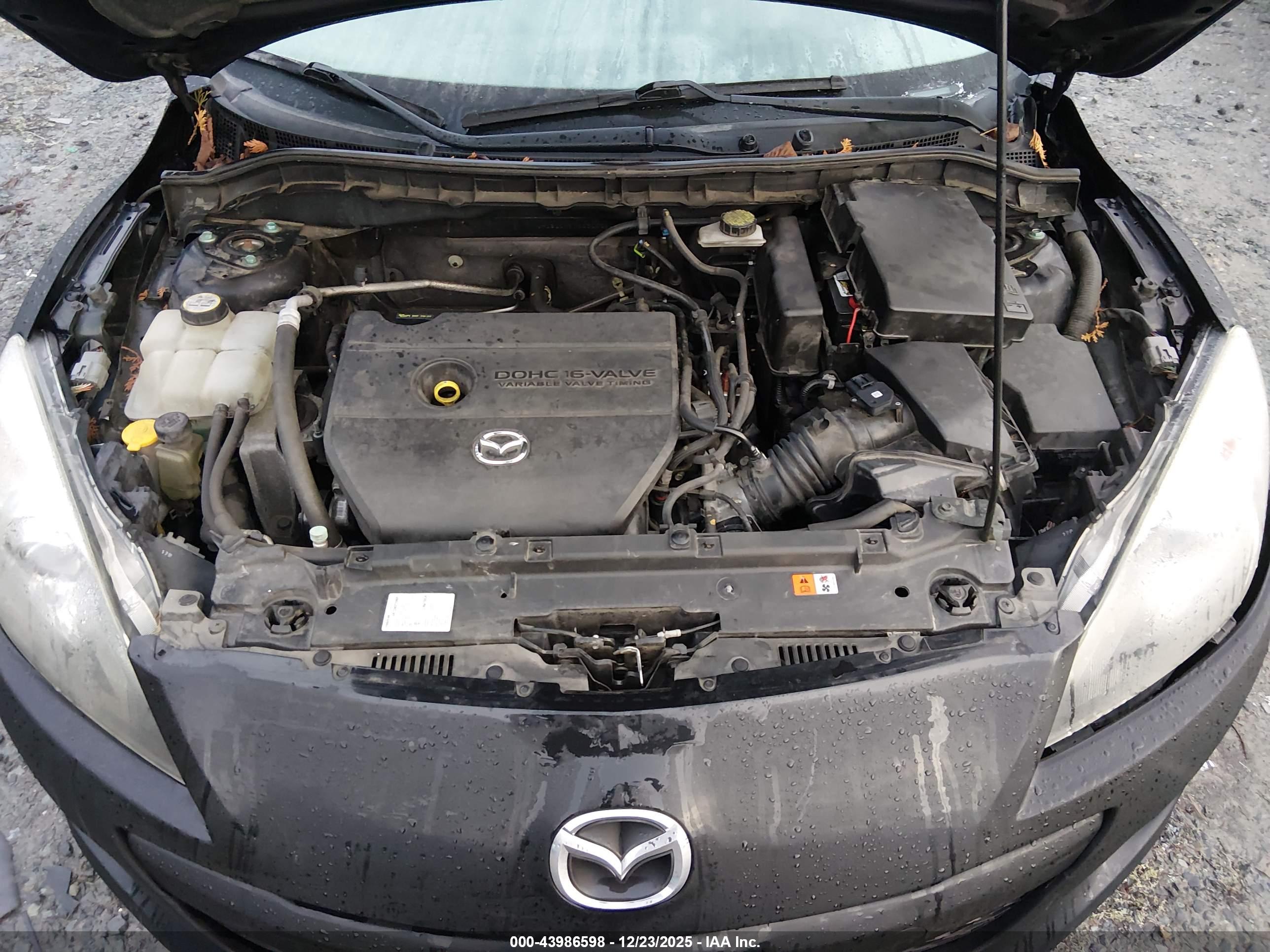 MAZDA MAZDA3 image 10