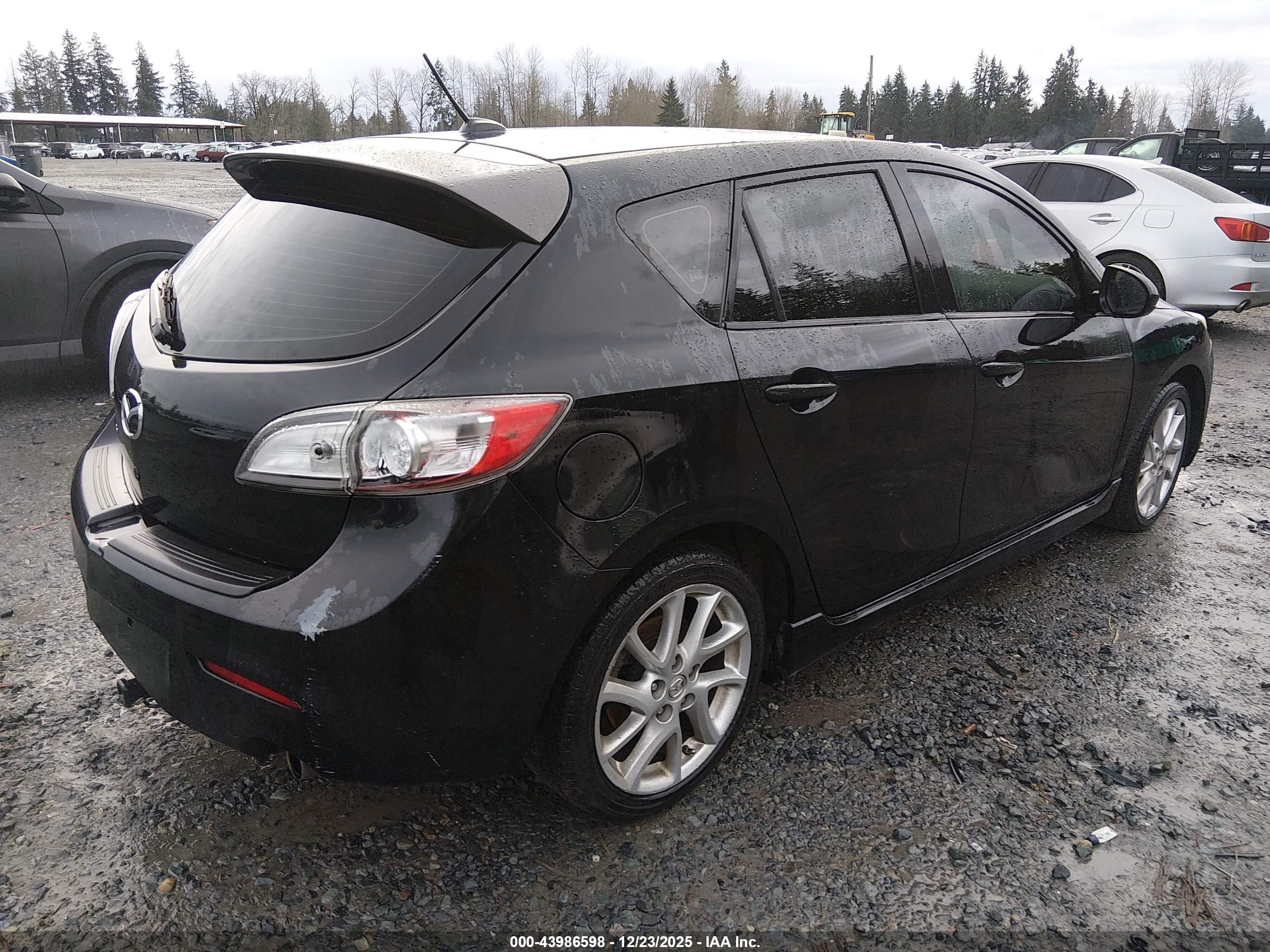 MAZDA MAZDA3 image 4