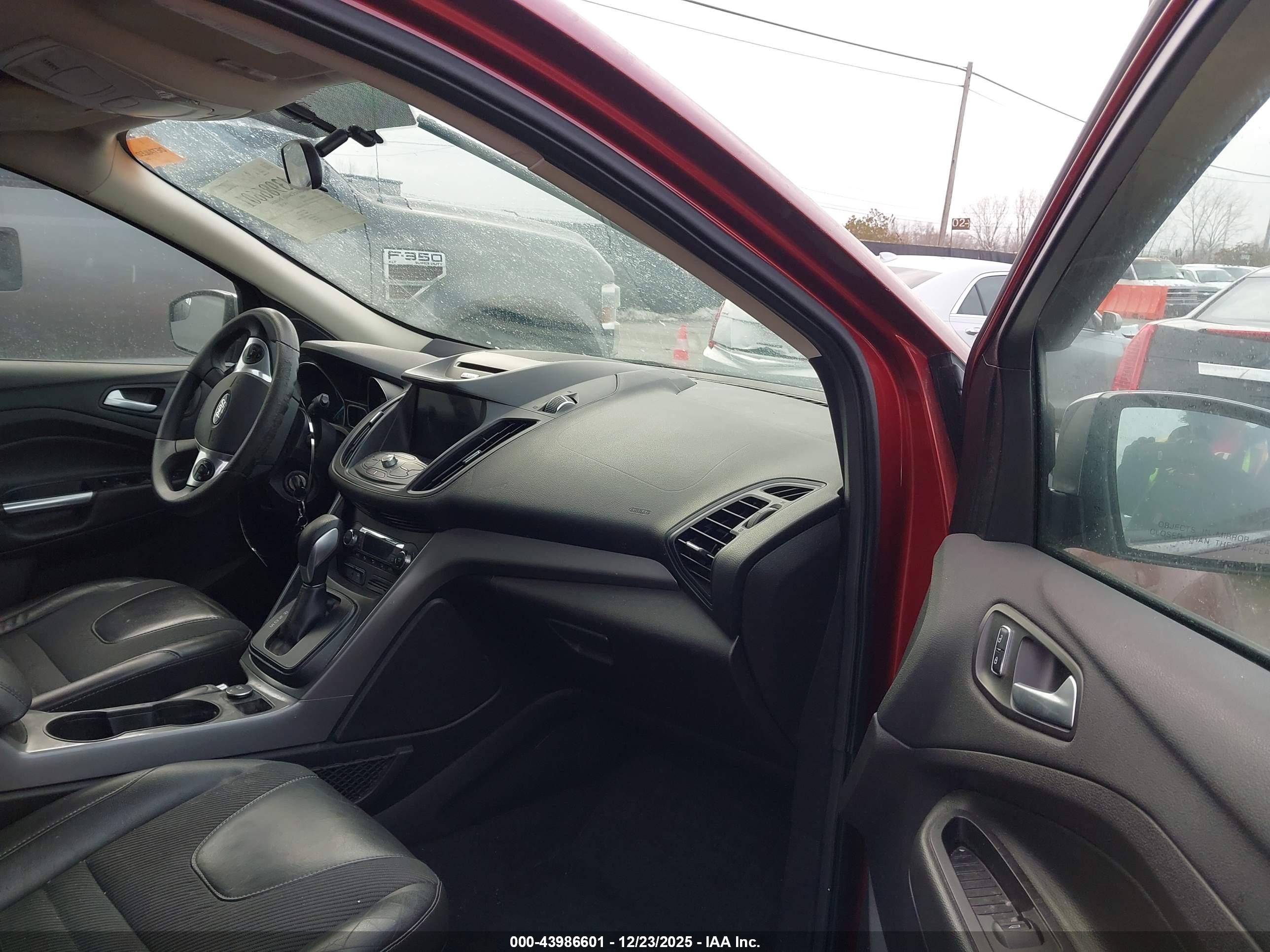 FORD ESCAPE image 5