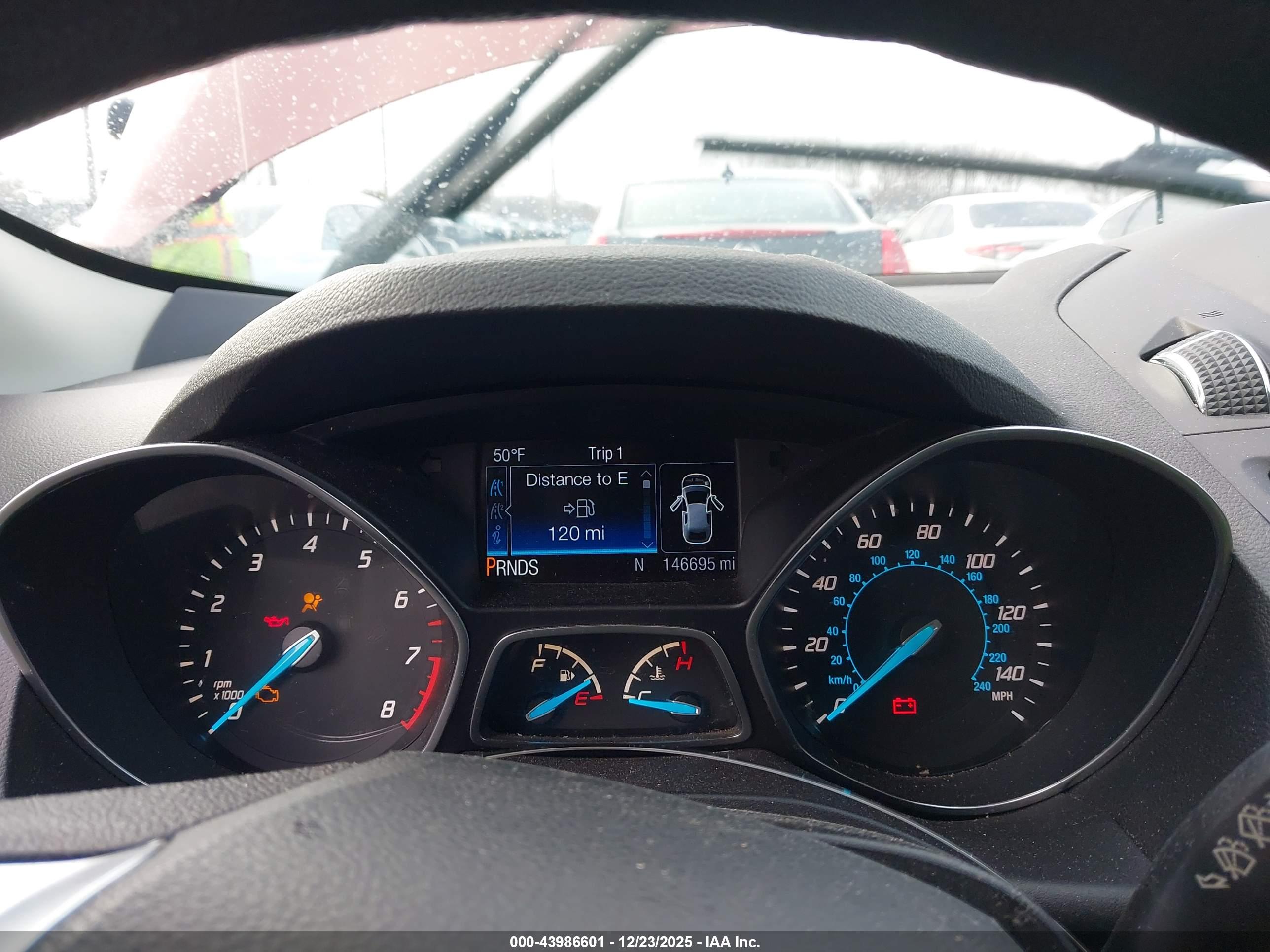 FORD ESCAPE image 7