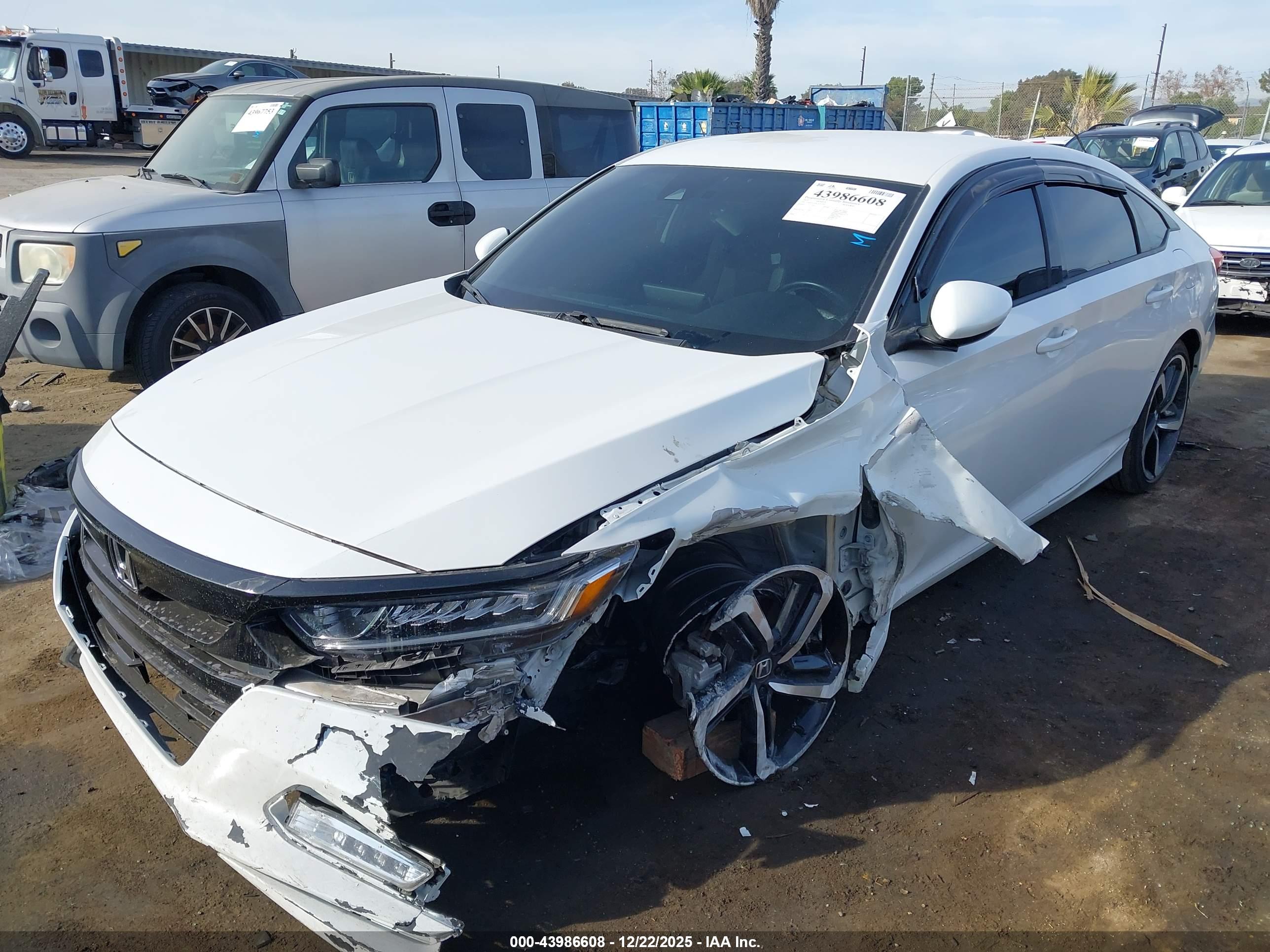 HONDA ACCORD image 2