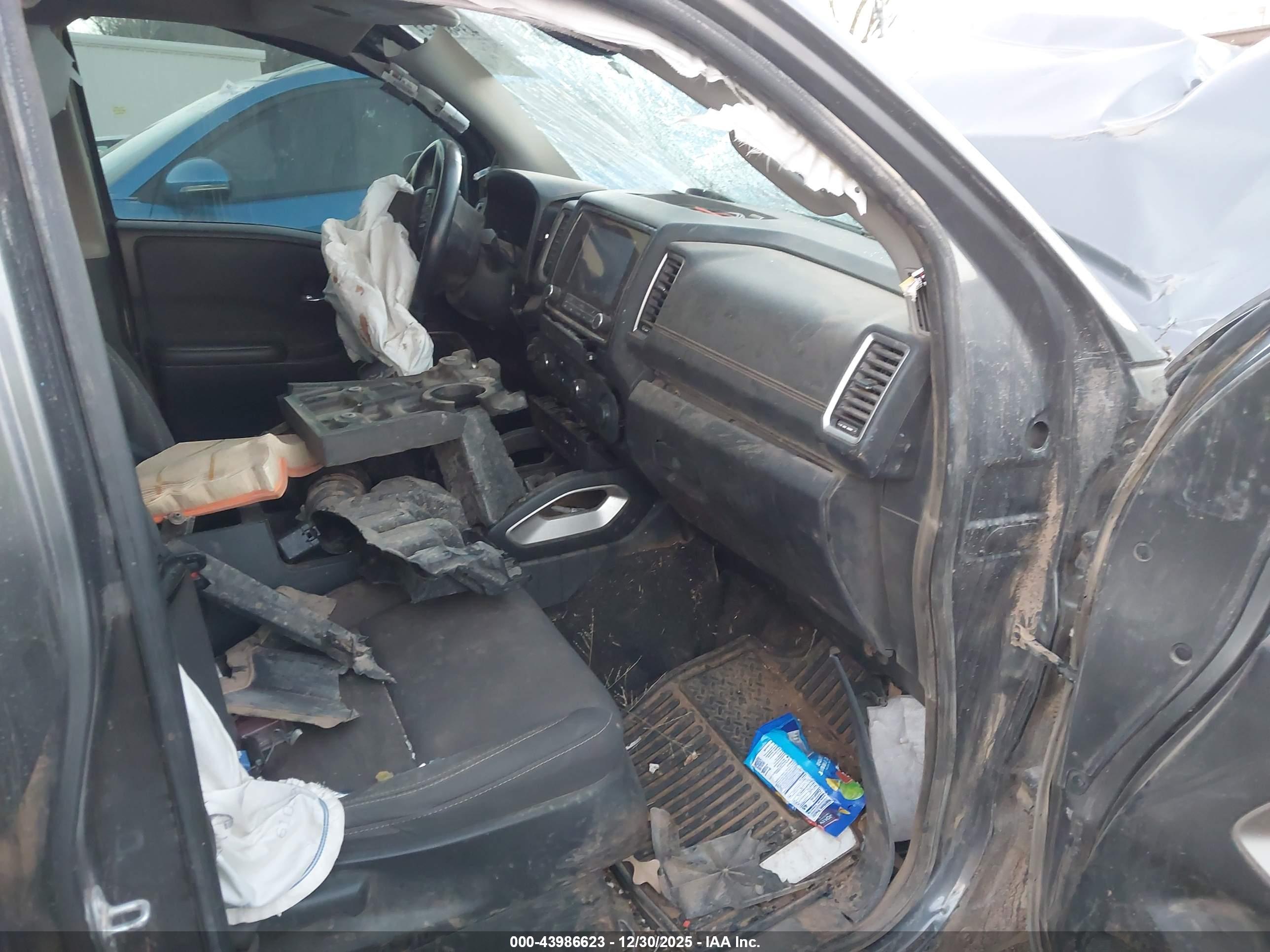 NISSAN FRONTIER image 5