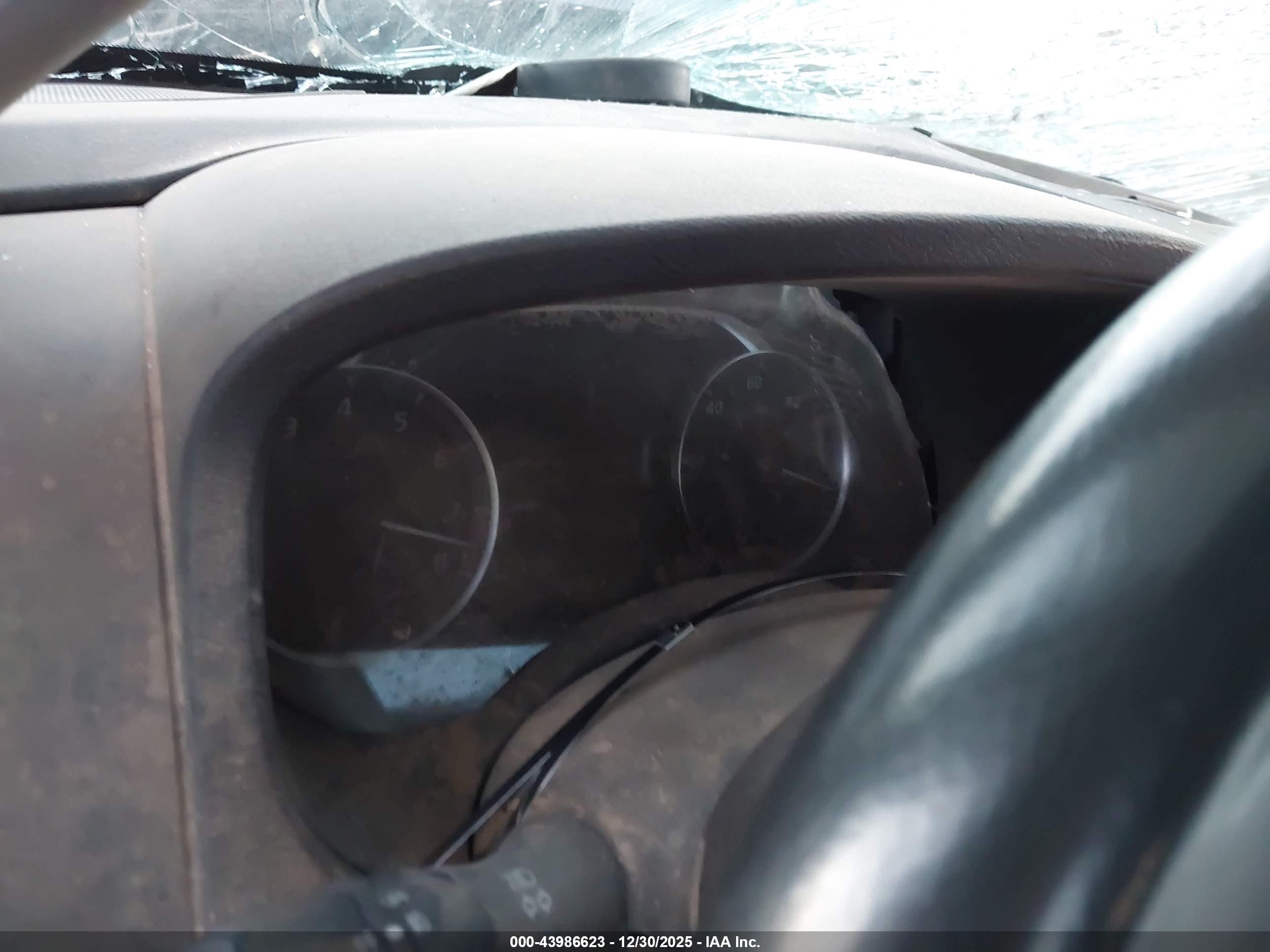 NISSAN FRONTIER image 7