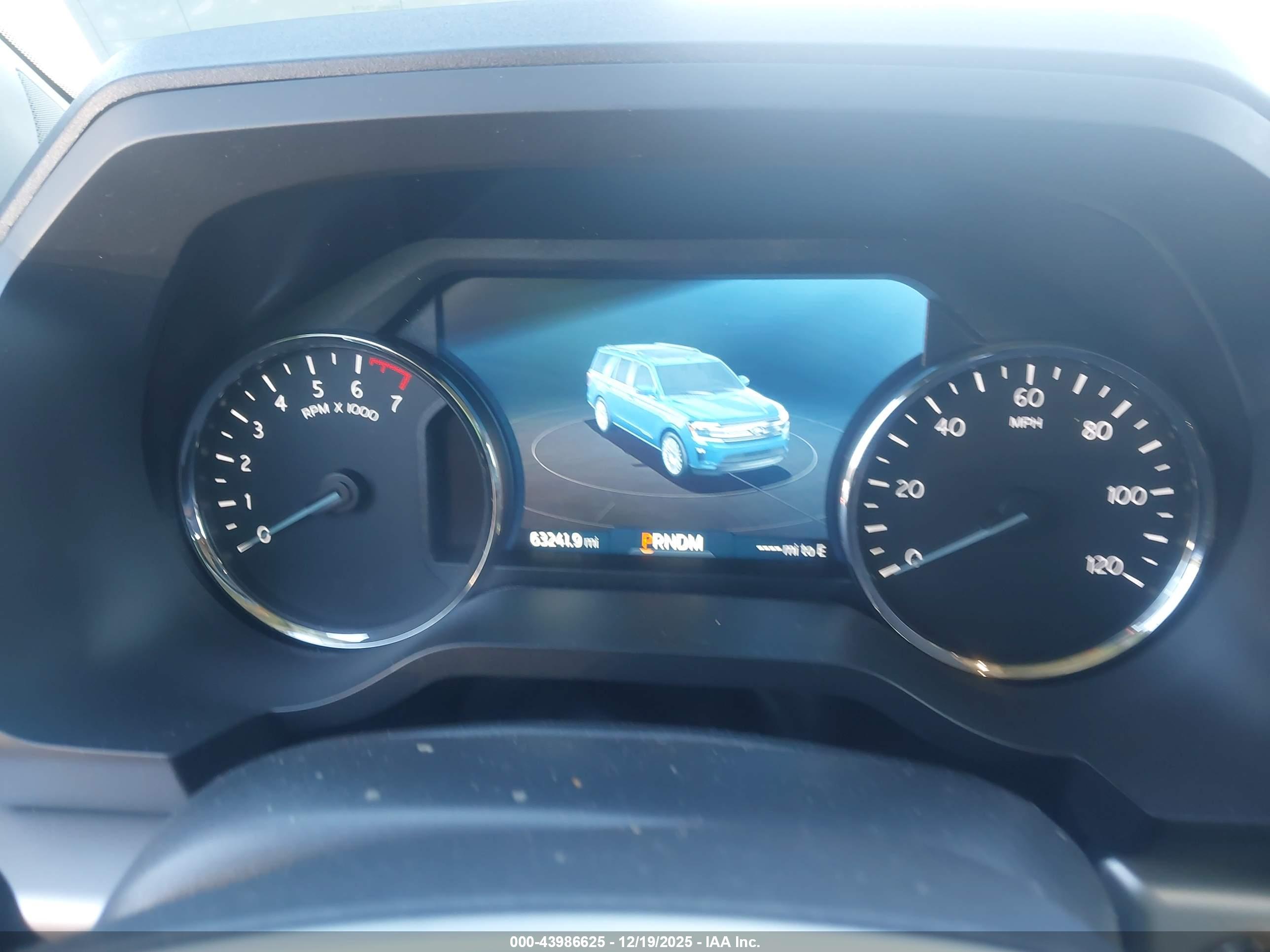 FORD EXPEDITION image 7