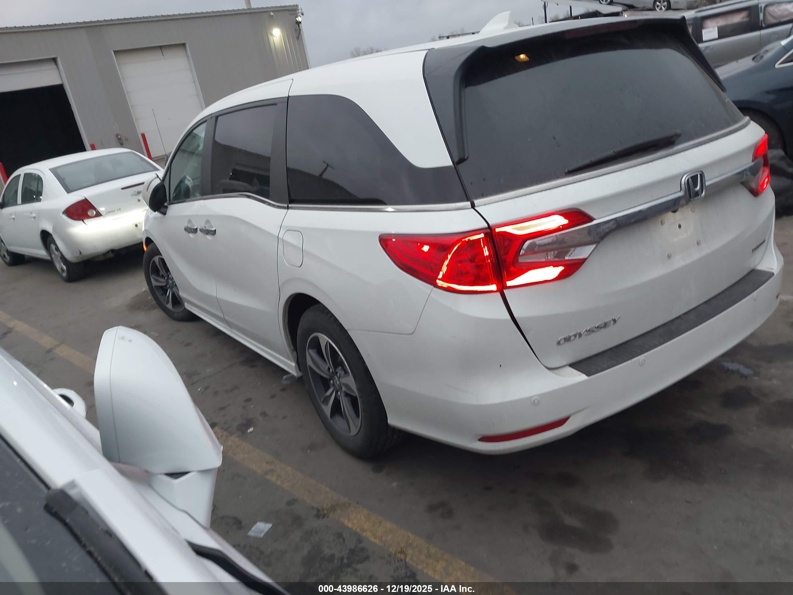 HONDA ODYSSEY image 3