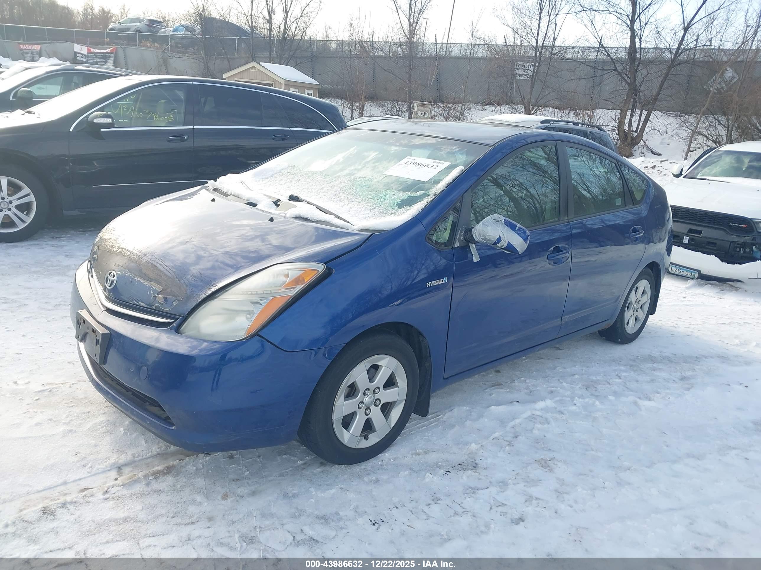 TOYOTA PRIUS image 2
