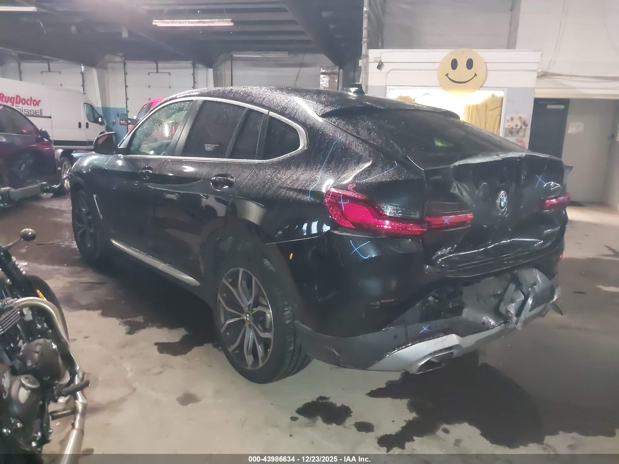 BMW X4 image 3