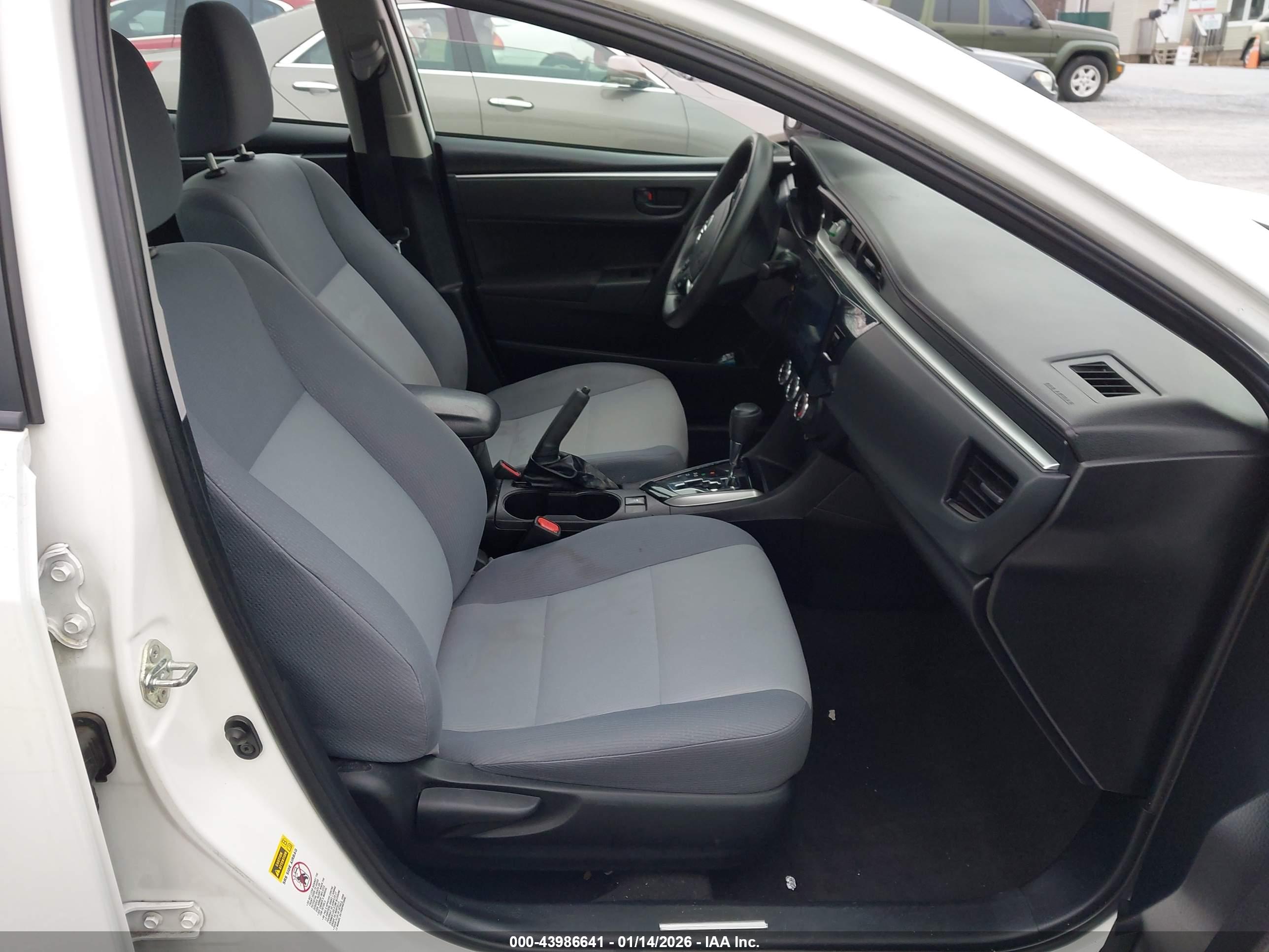 TOYOTA COROLLA image 5