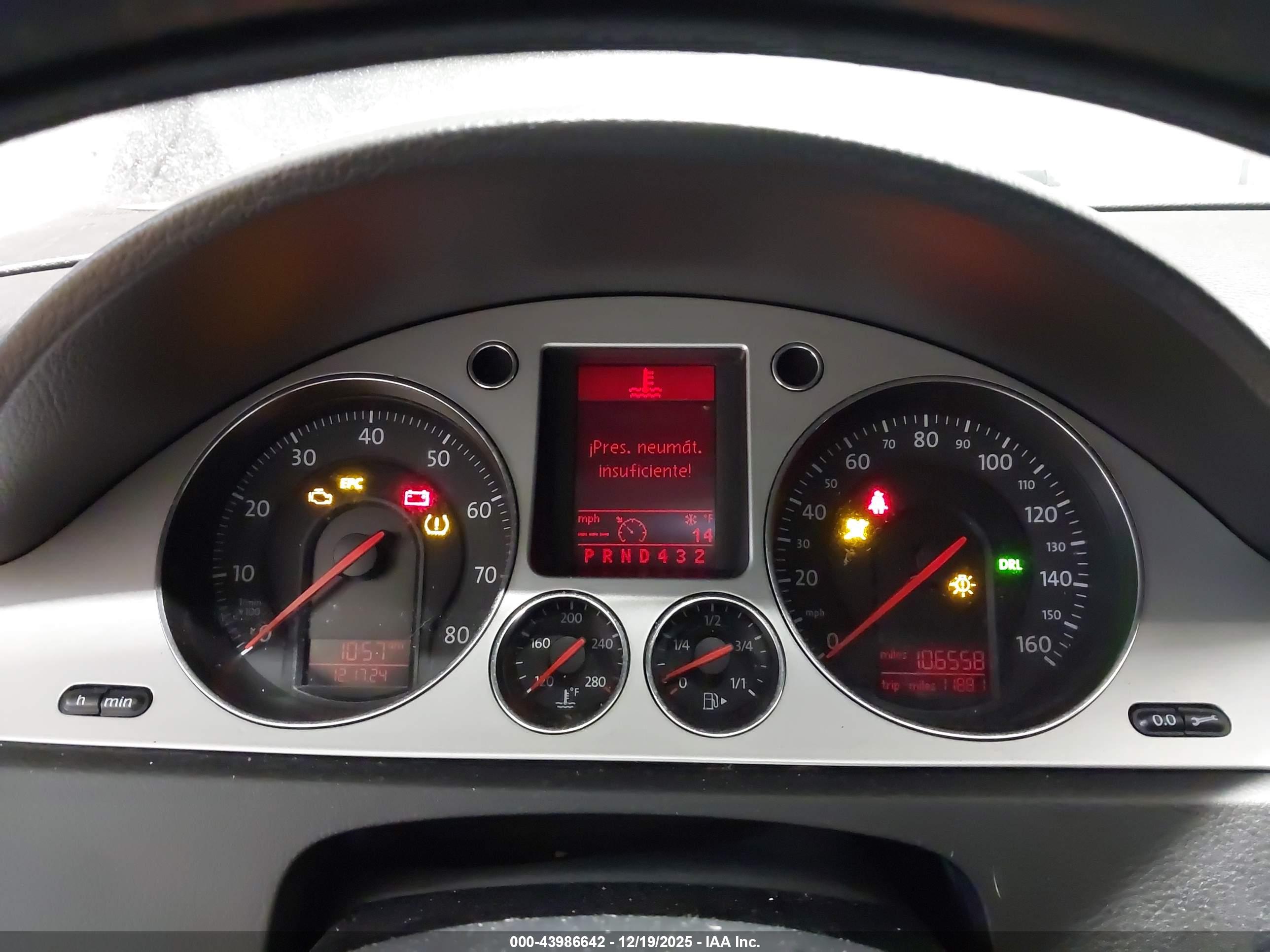 VOLKSWAGEN PASSAT image 7