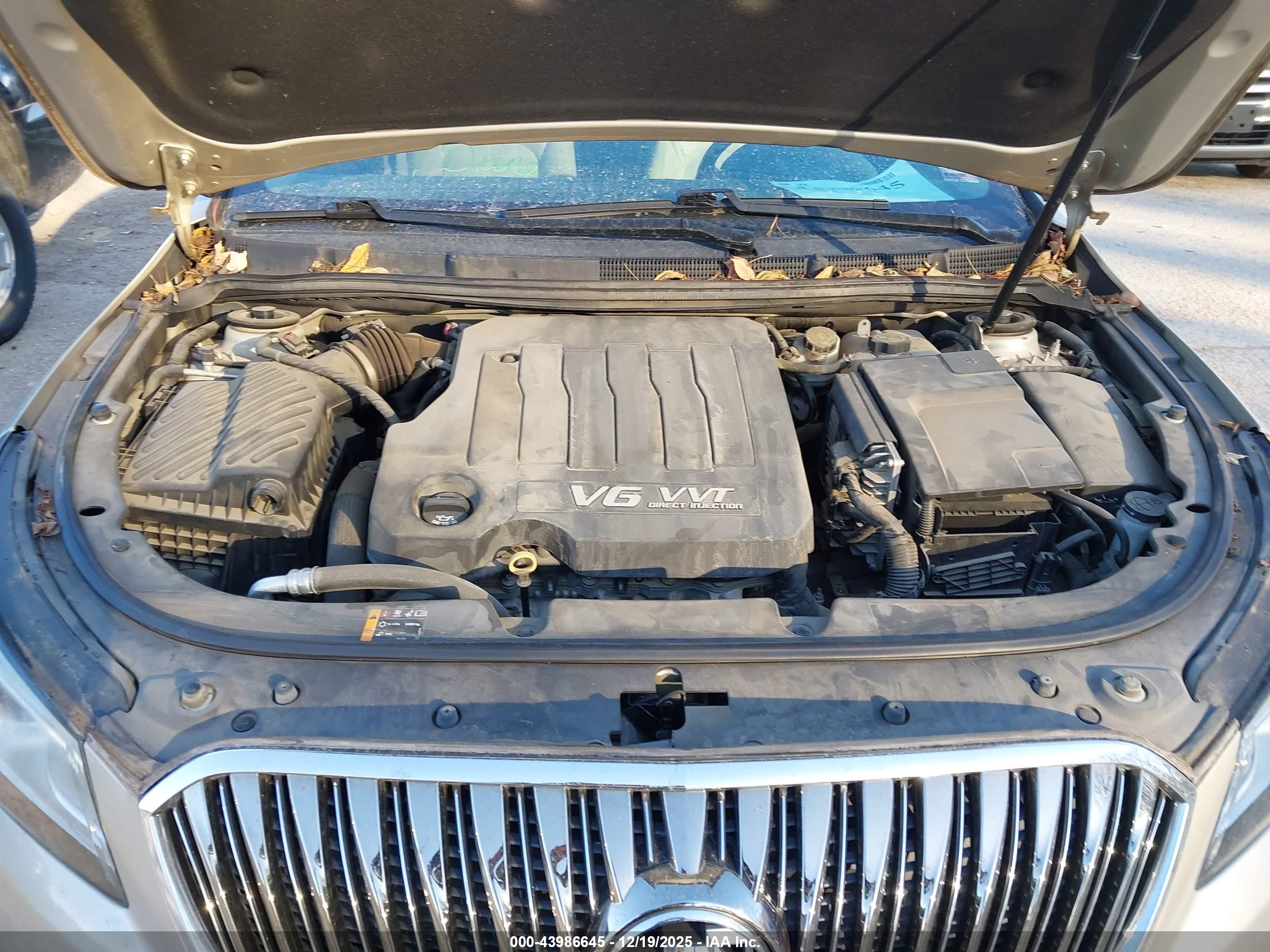 BUICK LACROSSE image 10