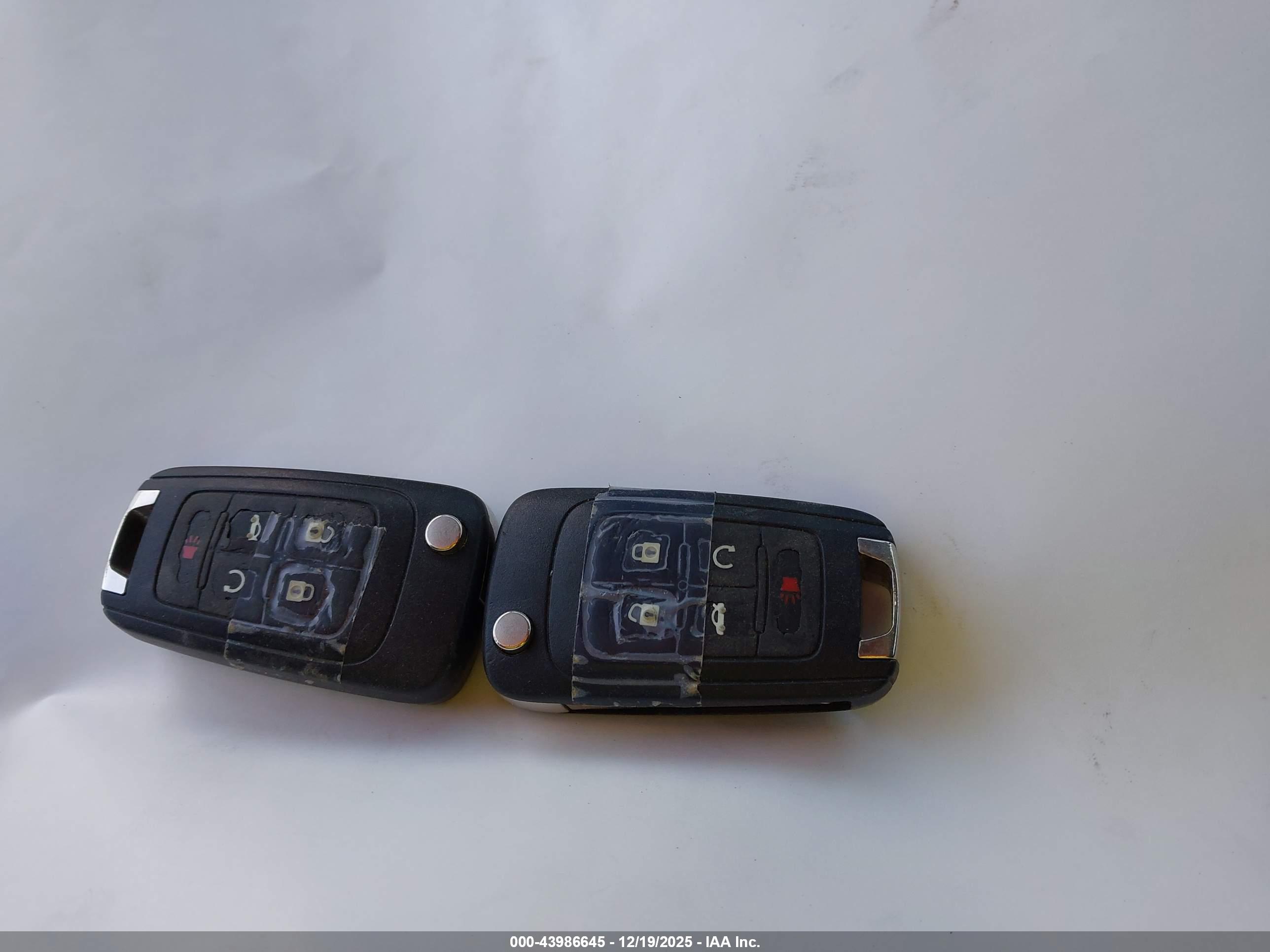 BUICK LACROSSE image 11