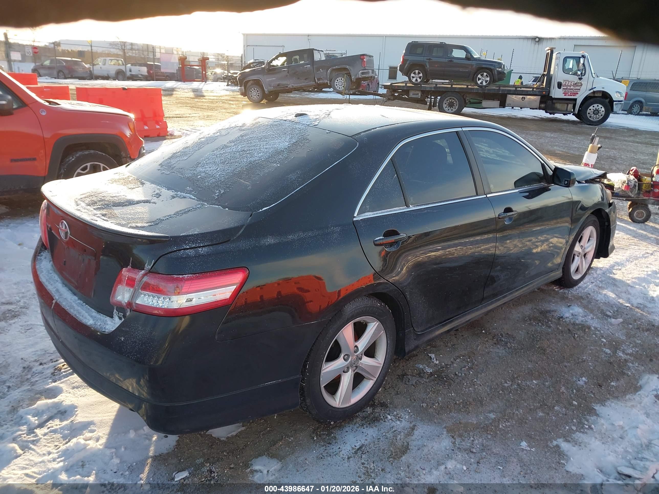 TOYOTA CAMRY image 4